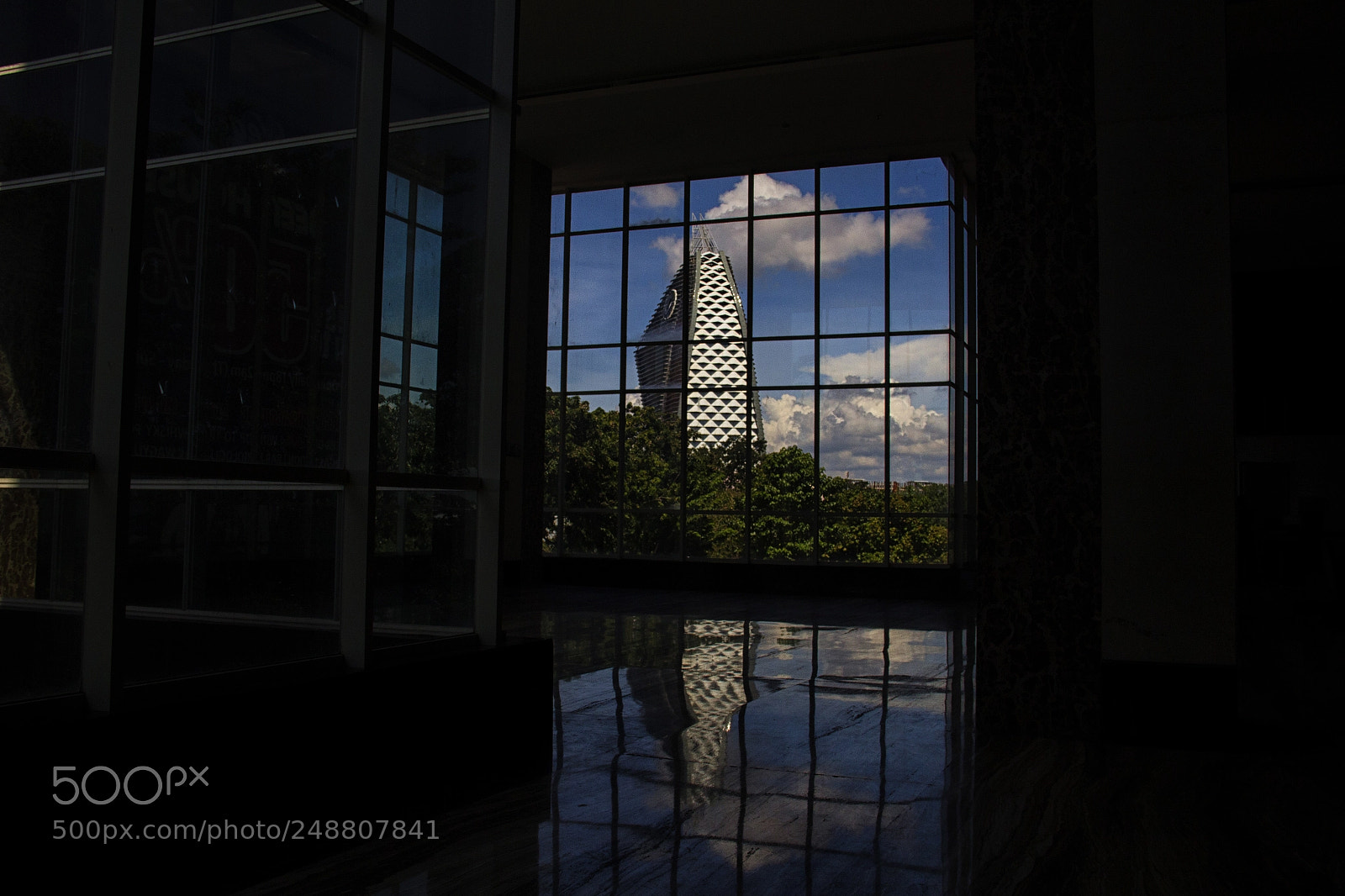Canon EOS 60D sample photo. Reflections and persperctive photography
