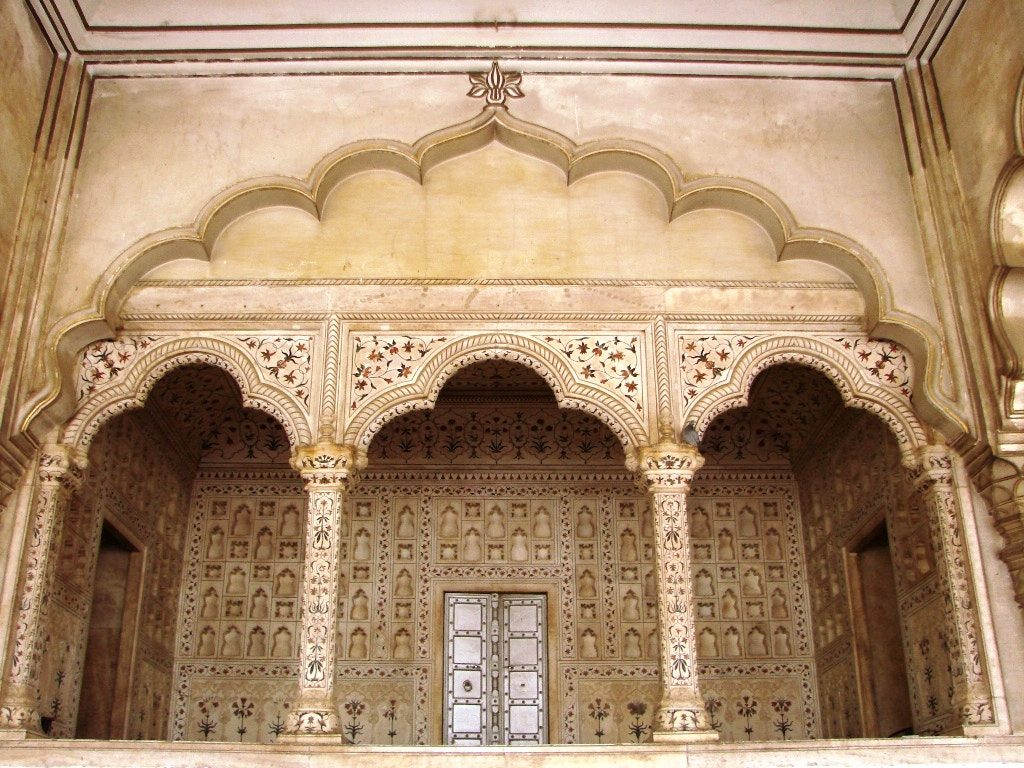 Sony DSC-H5 sample photo. Same day agra tour photography