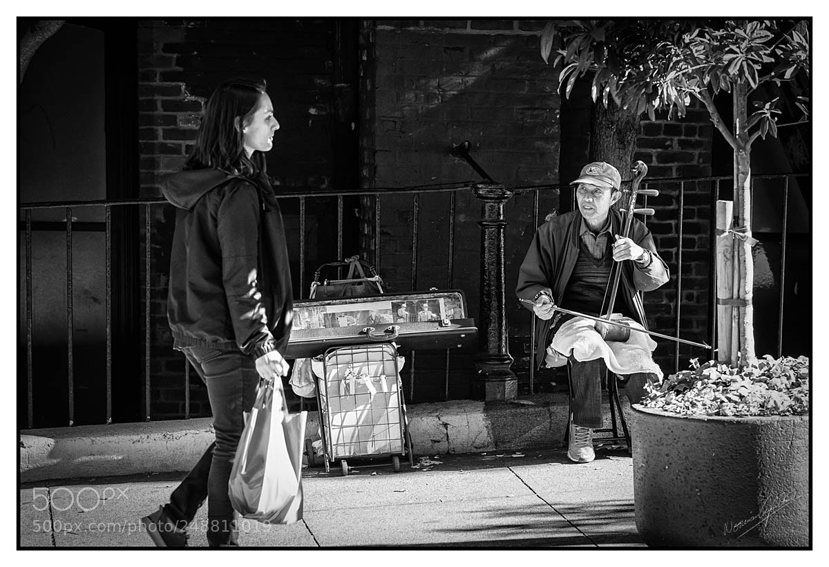 Nikon D7100 sample photo. Music in chinatown photography