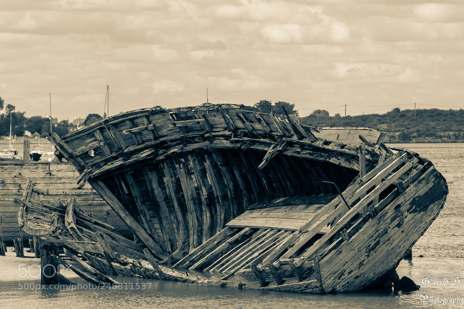 Nikon D3100 sample photo. Cimetière de bateaux photography