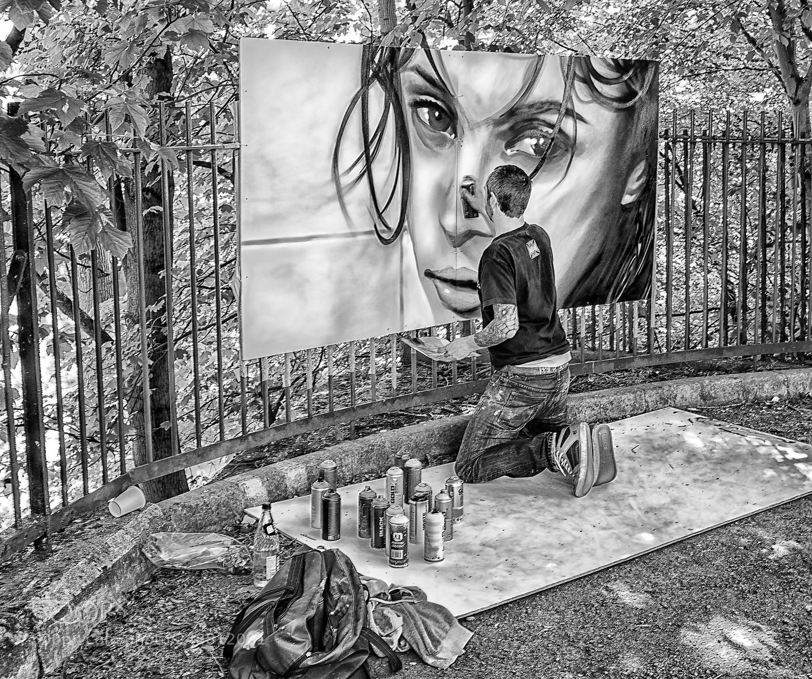Nikon D90 sample photo. Spray painter photography