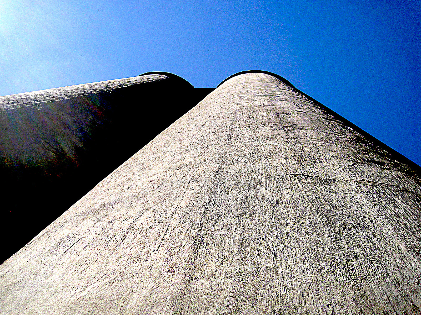 Canon DIGITAL IXUS 960 IS sample photo. Sky high silo photography