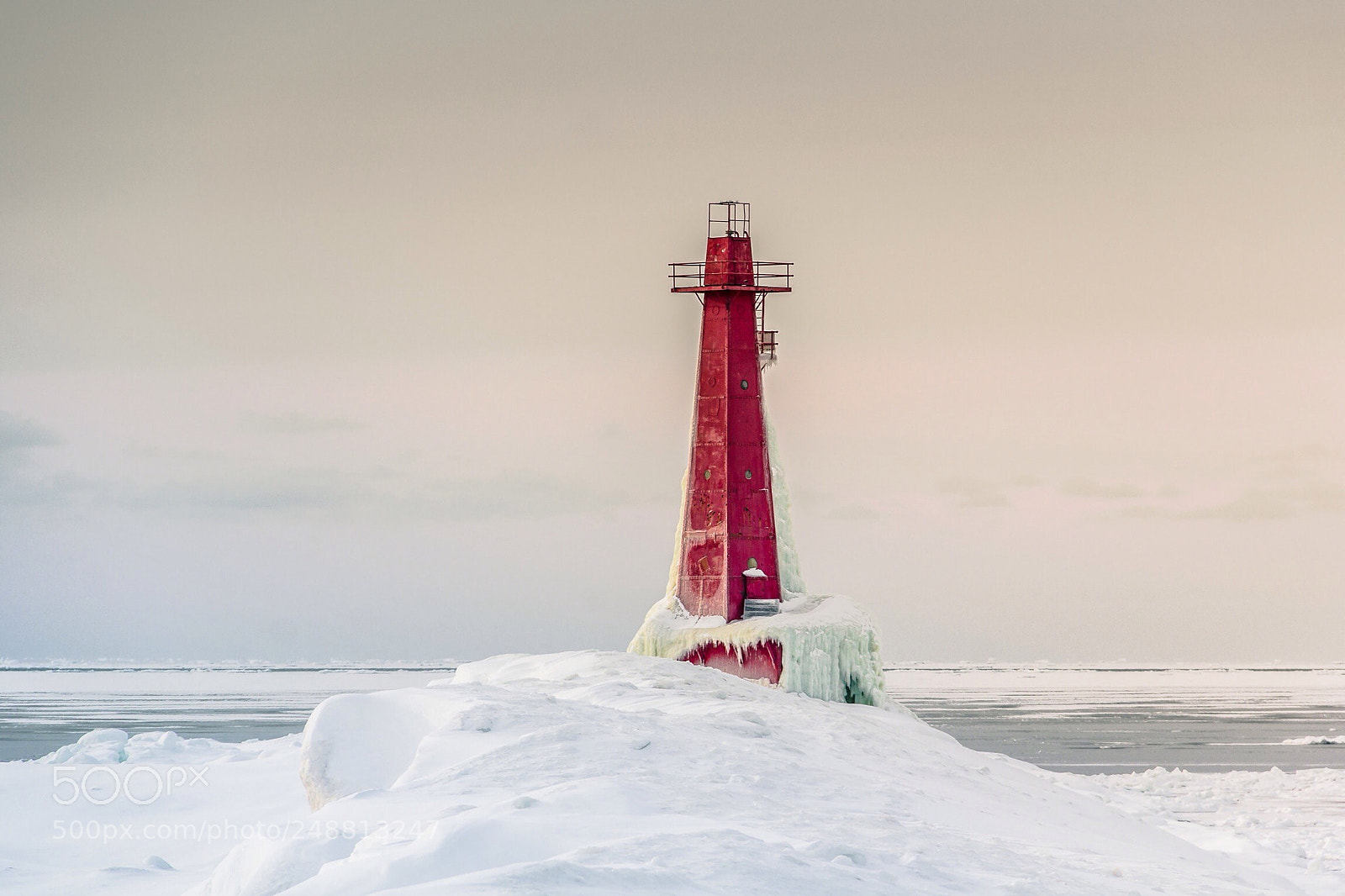 Canon EOS 60D sample photo. Pere marquette breakwater light photography