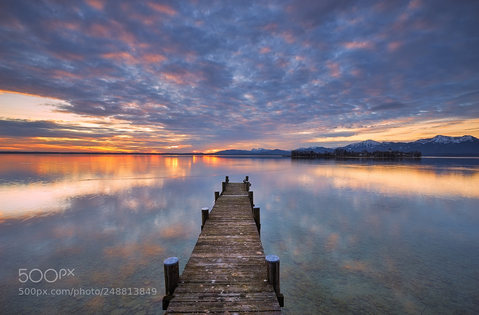 Sony a7 II + Sony Vario-Tessar T* FE 16-35mm F4 ZA OSS sample photo. Frauenchiemsee photography