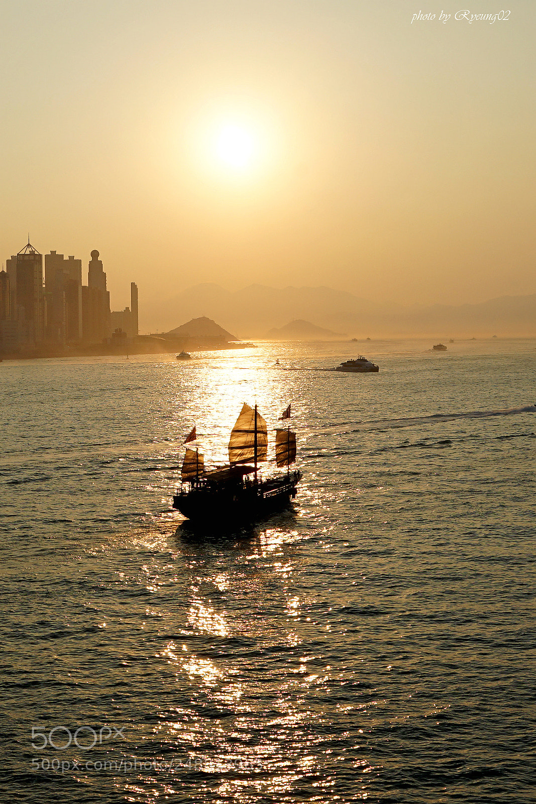 Sony a7 II sample photo. Fishing boat under sunset photography