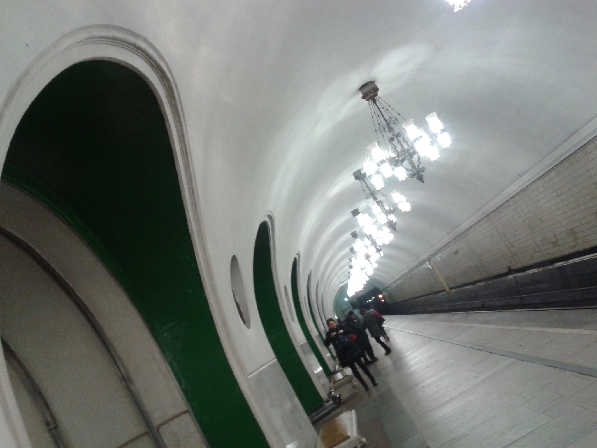 Samsung GT-S5610 sample photo. Moscow metro / Москва_метро_ВДНХ photography