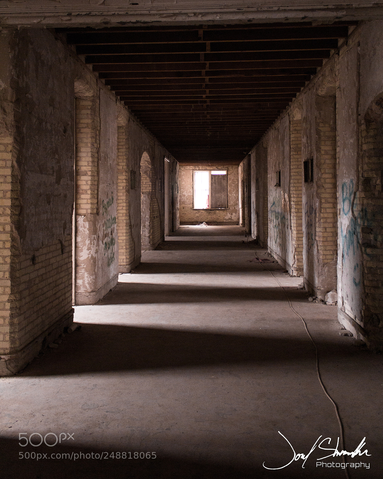Canon EOS 600D (Rebel EOS T3i / EOS Kiss X5) sample photo. Asylum photography