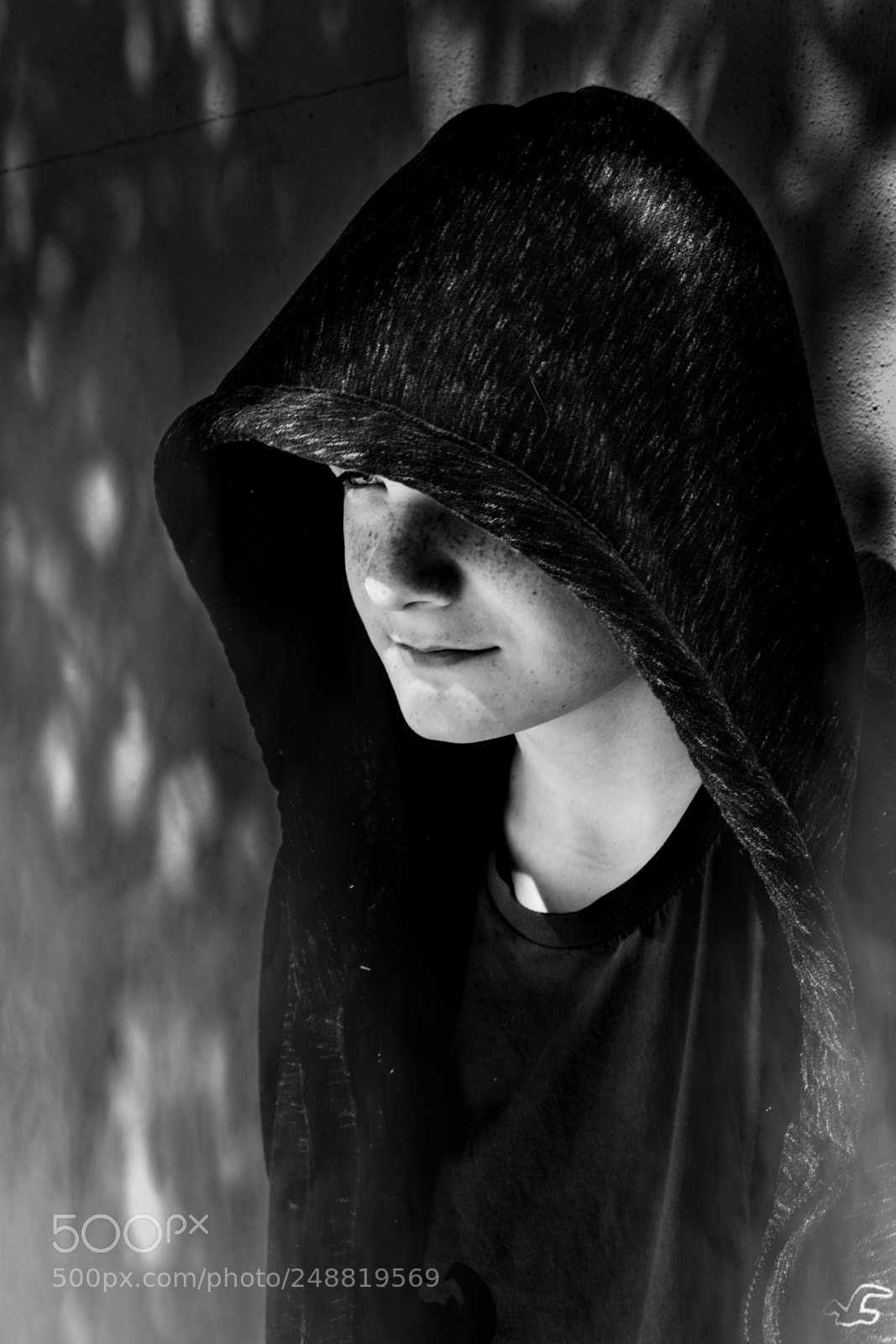 Nikon D3400 sample photo. Smokey hoodie photography
