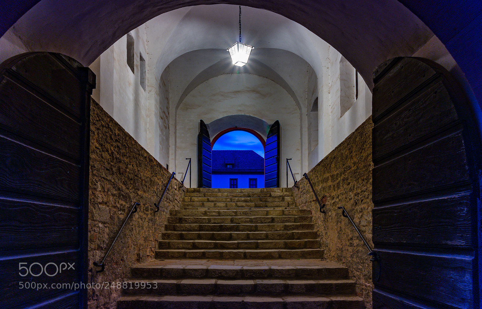 Samsung NX30 sample photo. Entrance via two gates photography