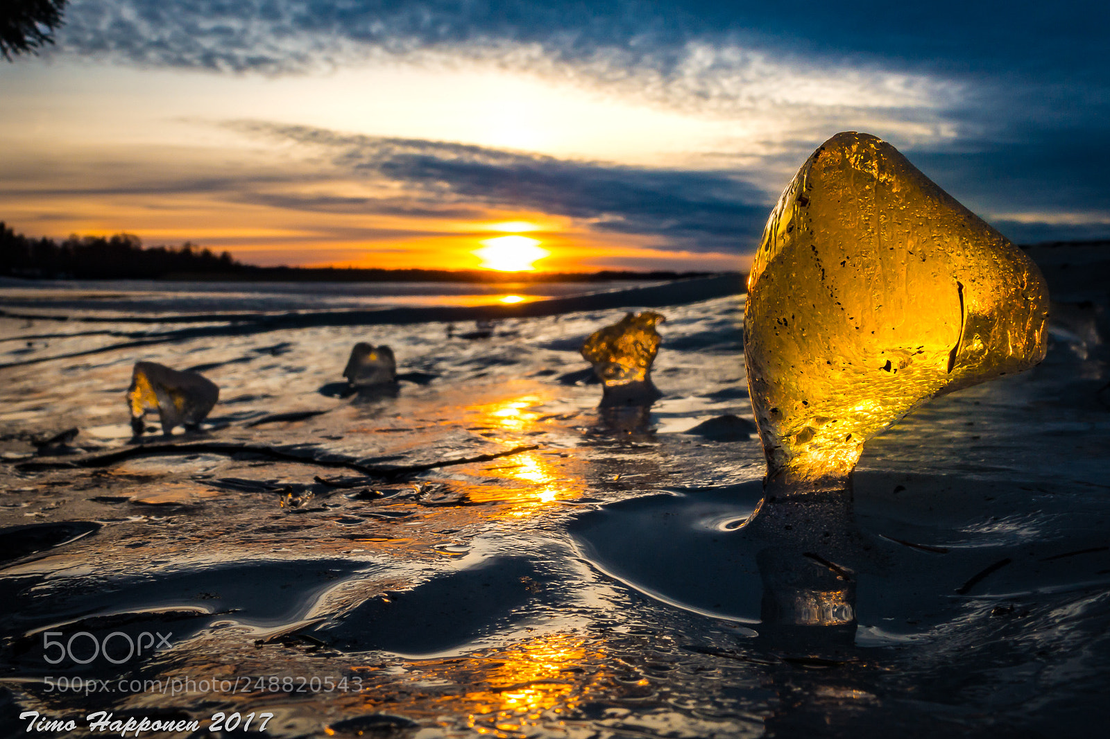 Sony Cyber-shot DSC-RX100 IV sample photo. Ice sculptures on lake photography