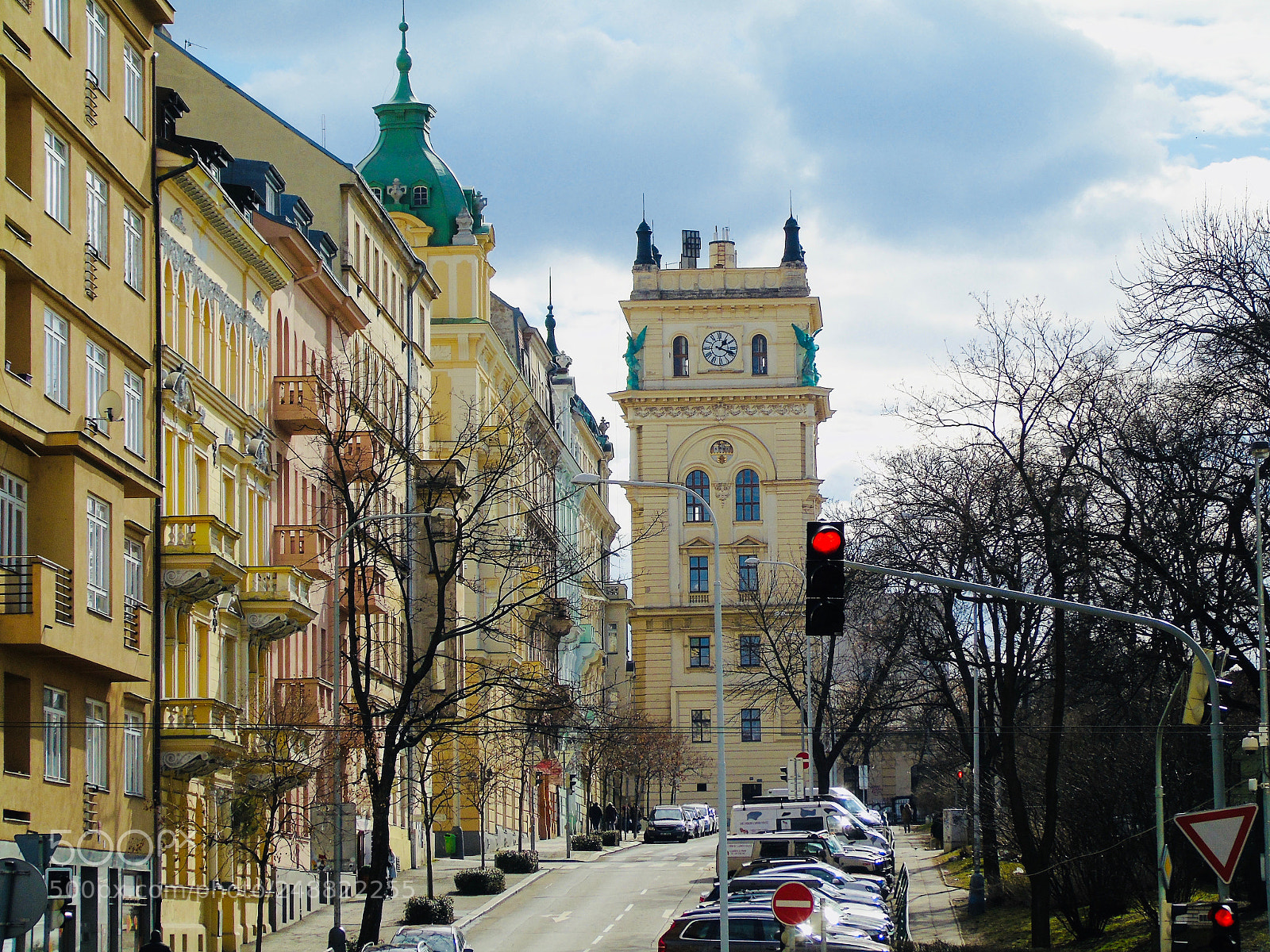 Sony Cyber-shot DSC-H400 sample photo. Streets of prague photography