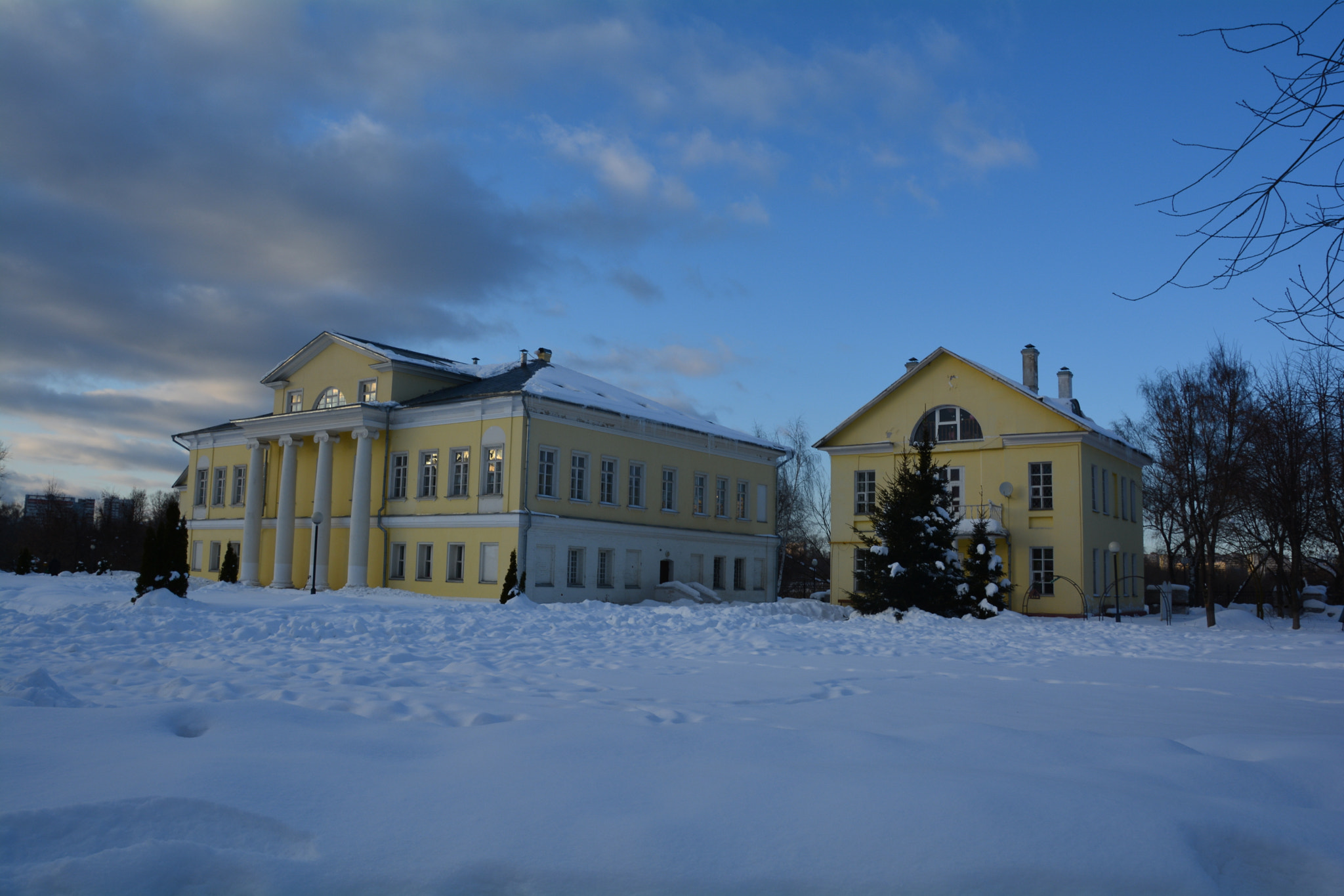 Nikon D5200 sample photo. Estate in winter photography