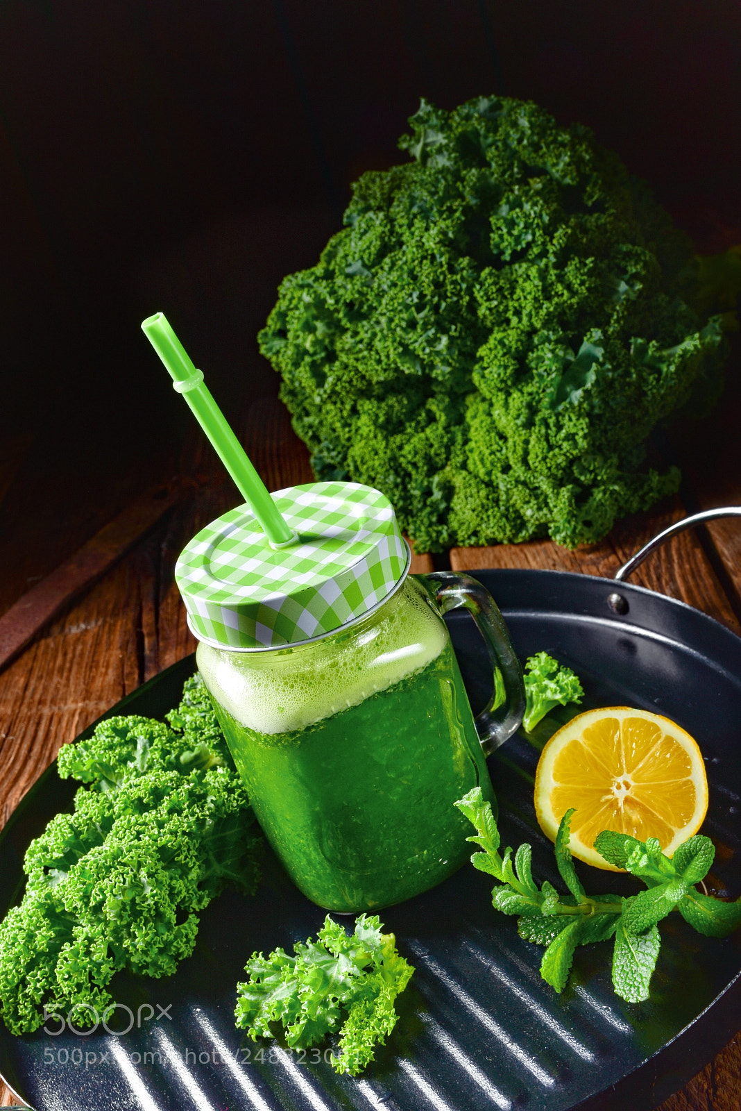 Nikon D810 sample photo. Kale smoothie photography