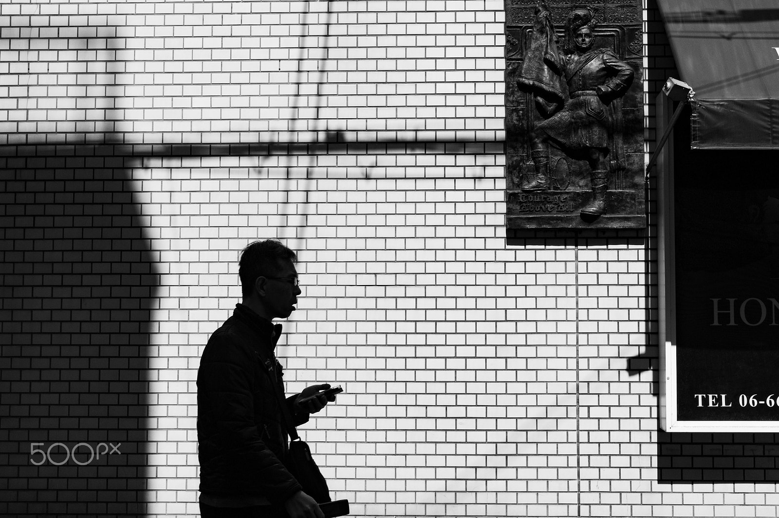Leica M-Monochrom sample photo. Urban street snap photography