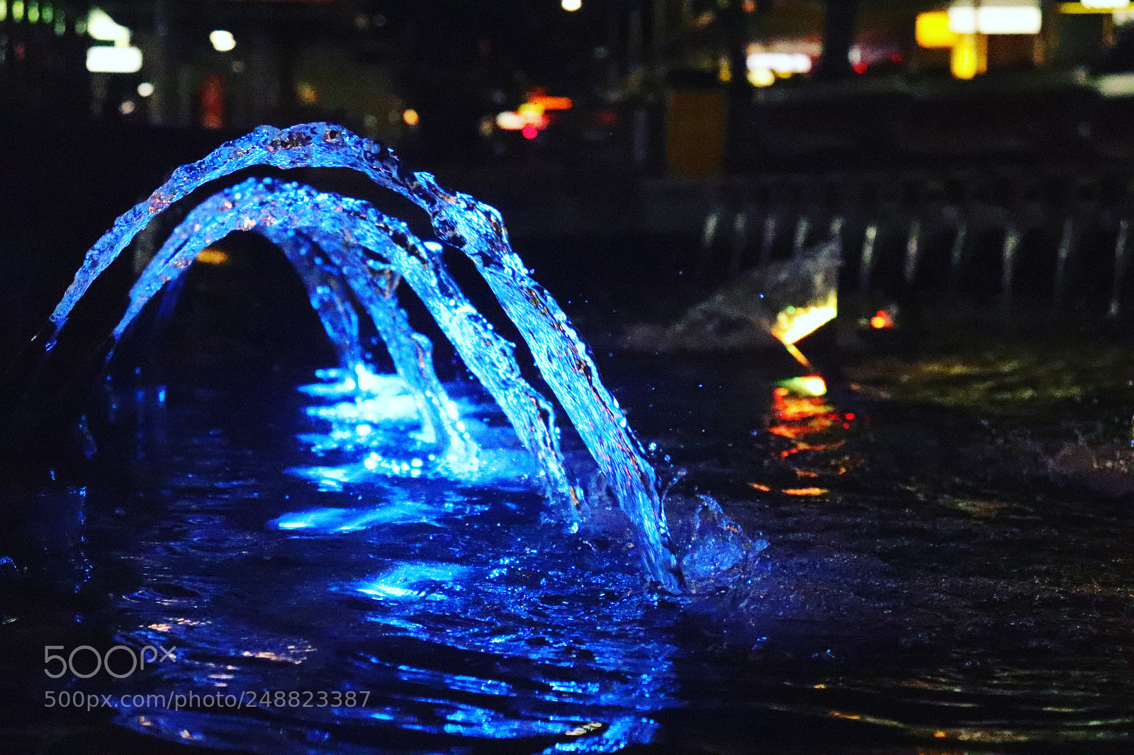 Canon EOS 200D (EOS Rebel SL2 / EOS Kiss X9) sample photo. Night water photography