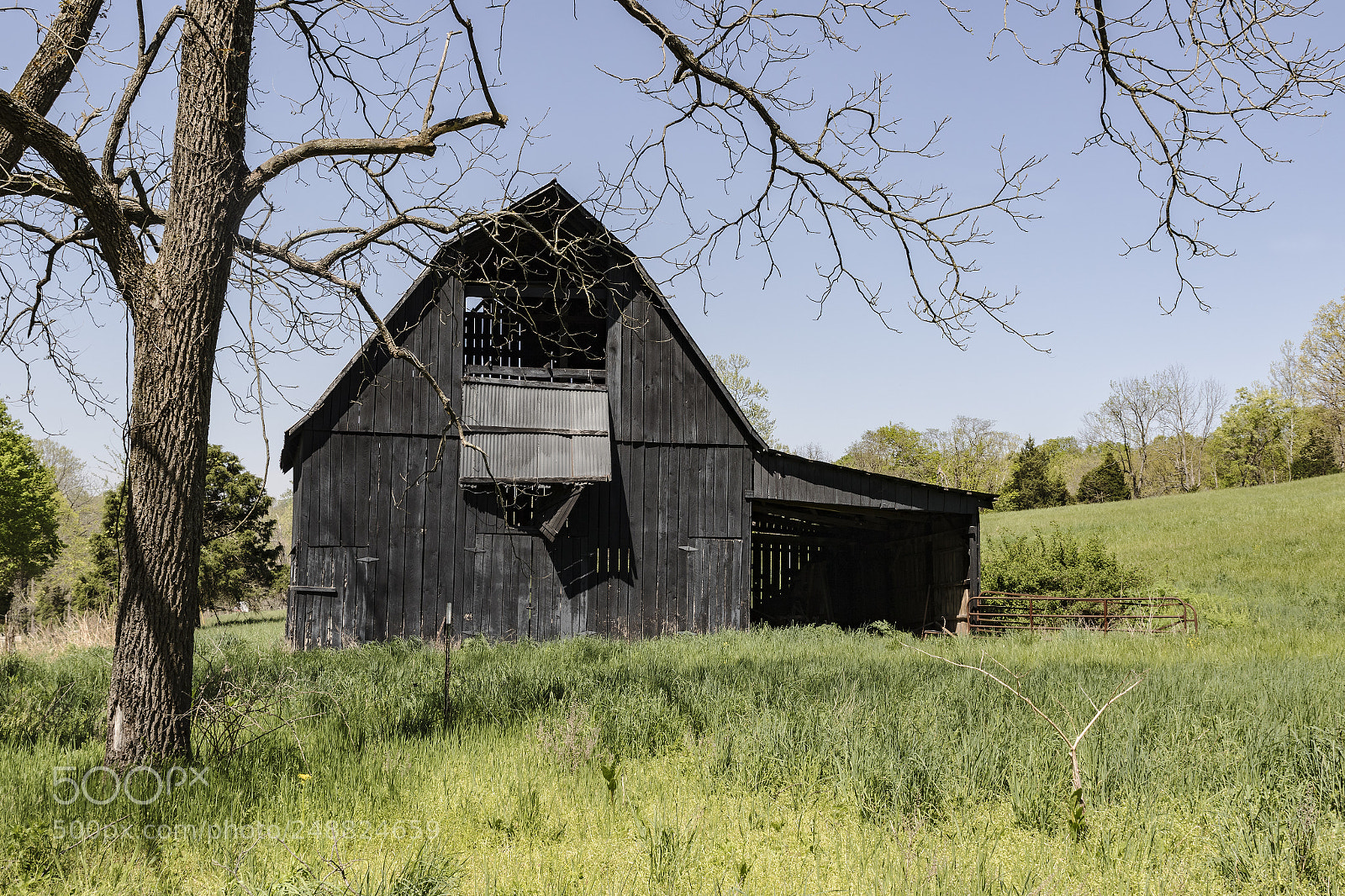 Canon EOS 7D Mark II sample photo. Black barn photography
