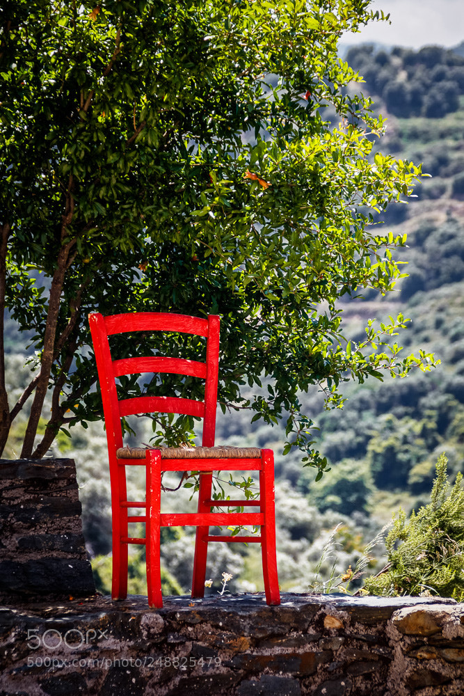 Canon EOS 760D (EOS Rebel T6s / EOS 8000D) sample photo. La chaise rouge sur photography