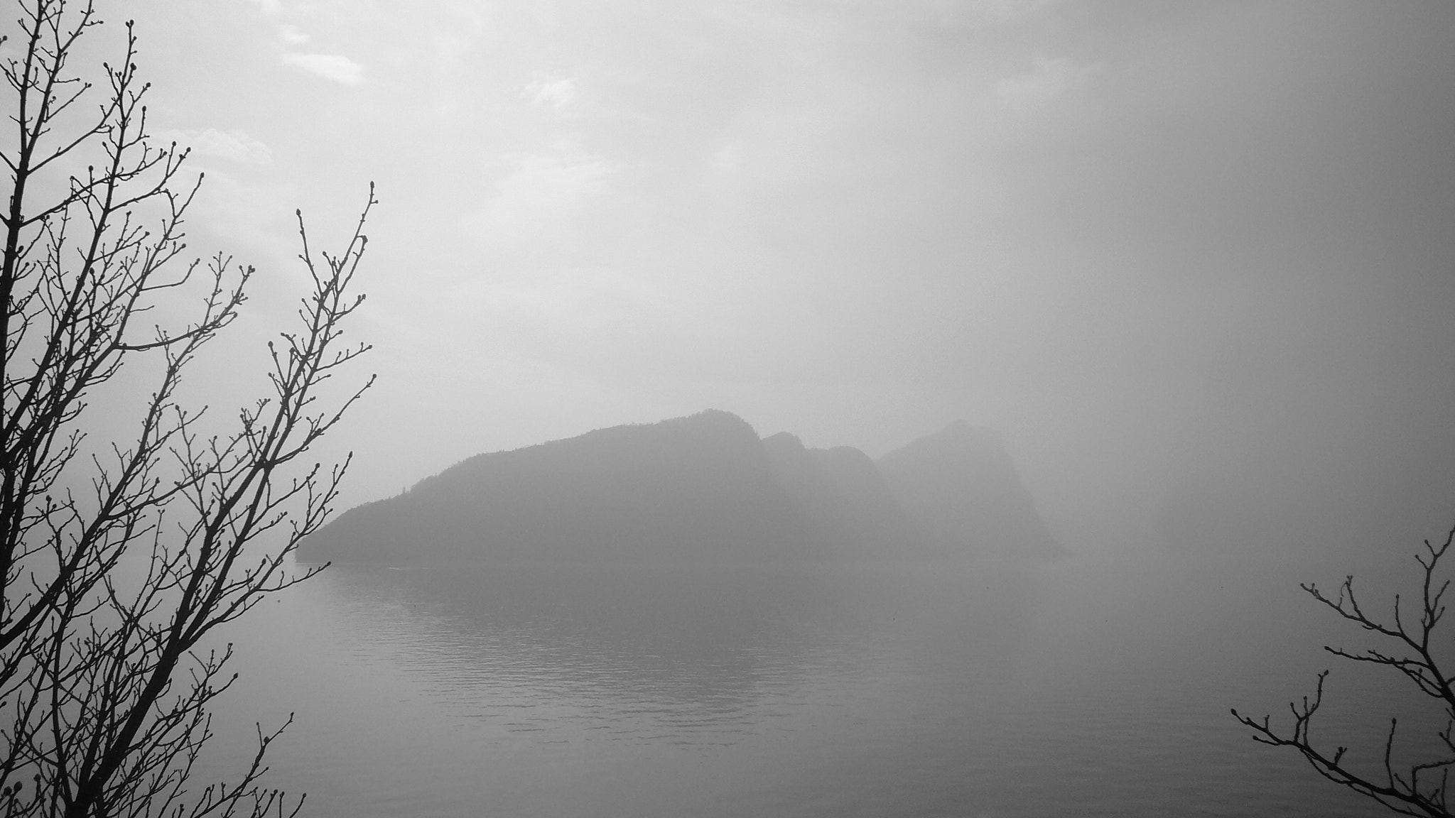 Leica C-LUX 1 sample photo. Lake lucerne photography