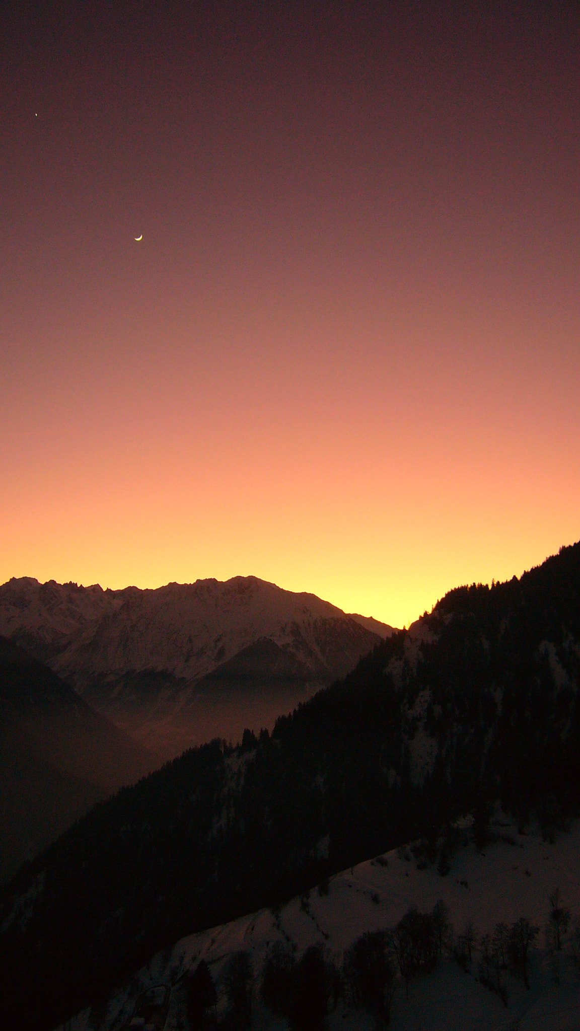 Leica C-LUX 1 sample photo. Sunset in the swiss alps photography
