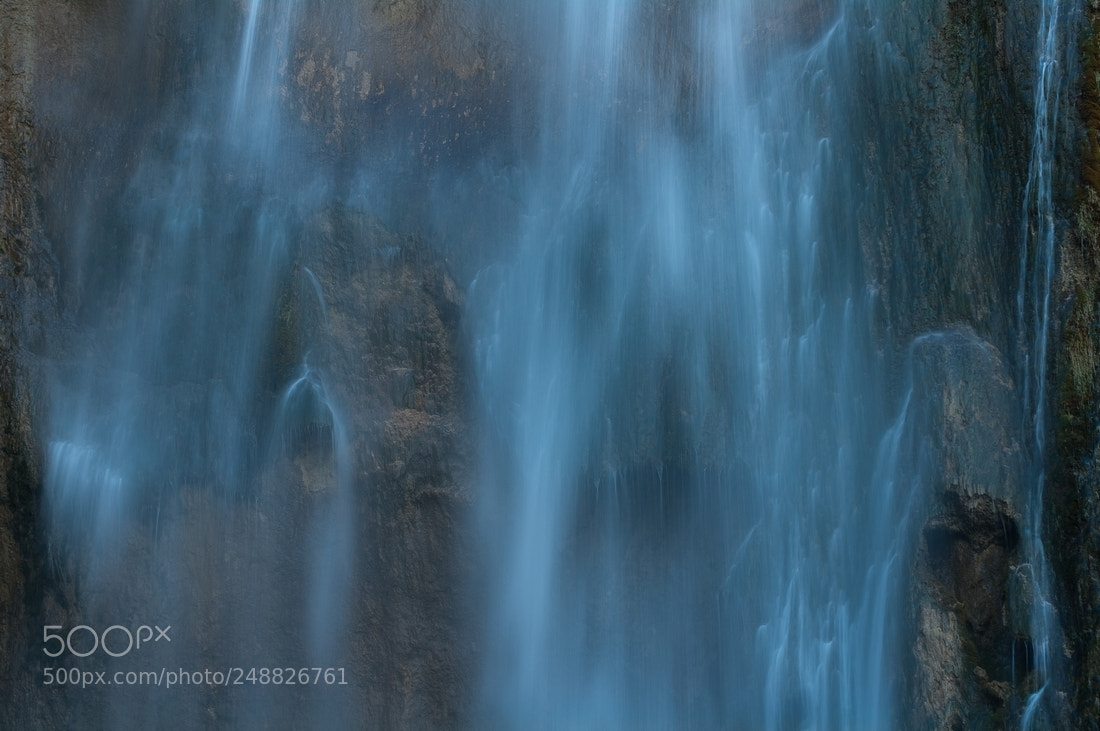 Pentax K-7 sample photo. Wall photography