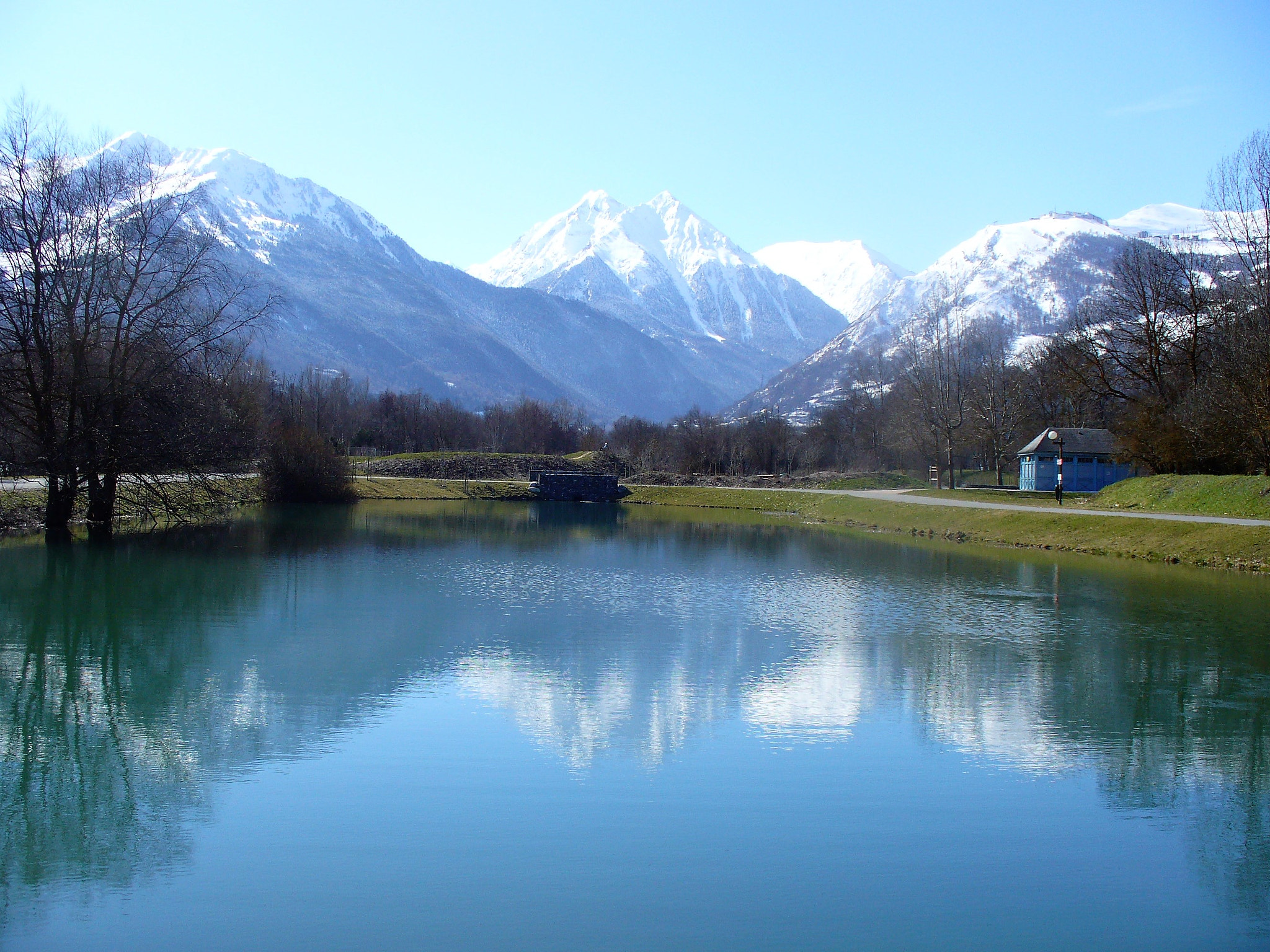 Panasonic DMC-LZ5 sample photo. Pyrénées - france photography