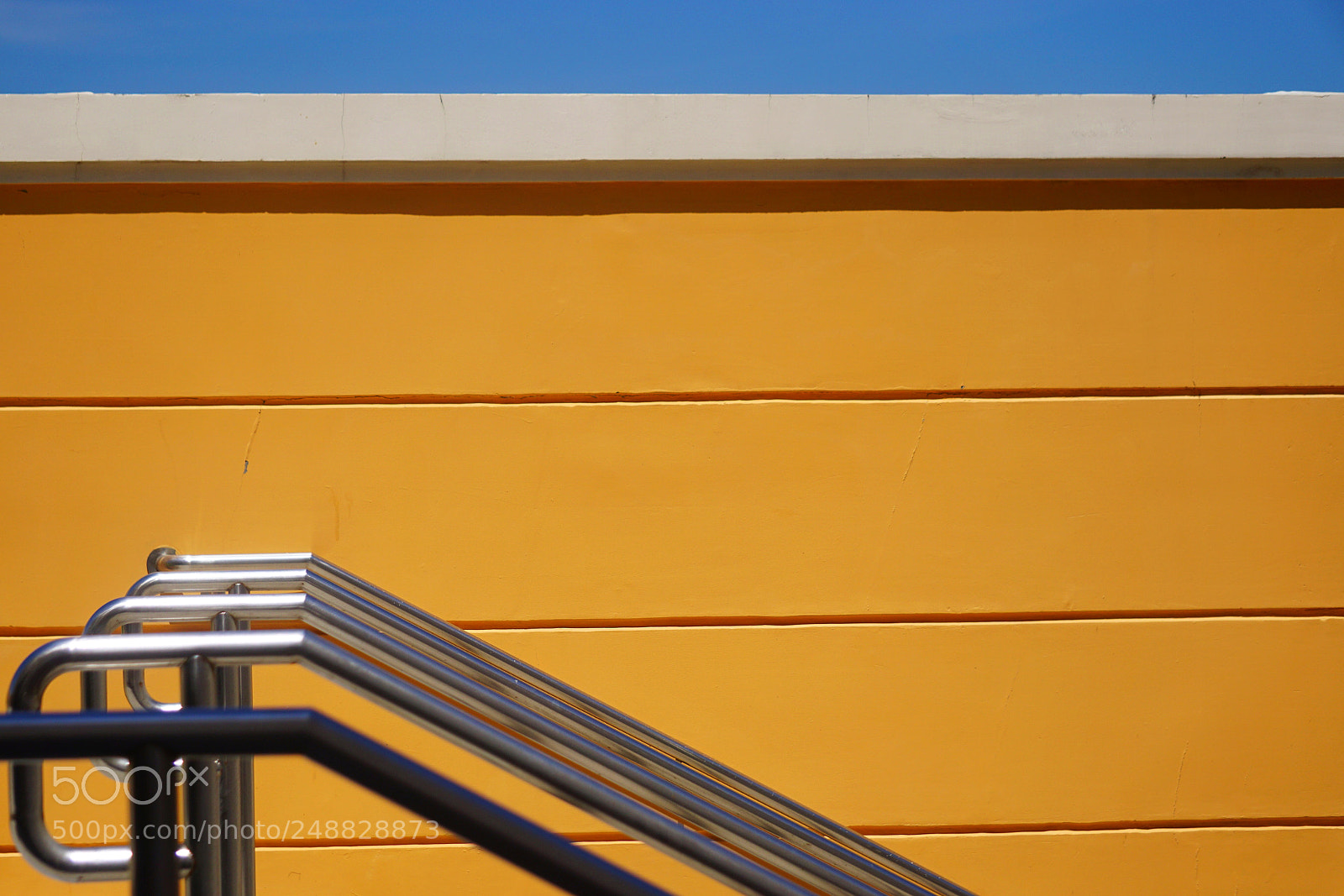 Sony a6000 sample photo. The wall photography