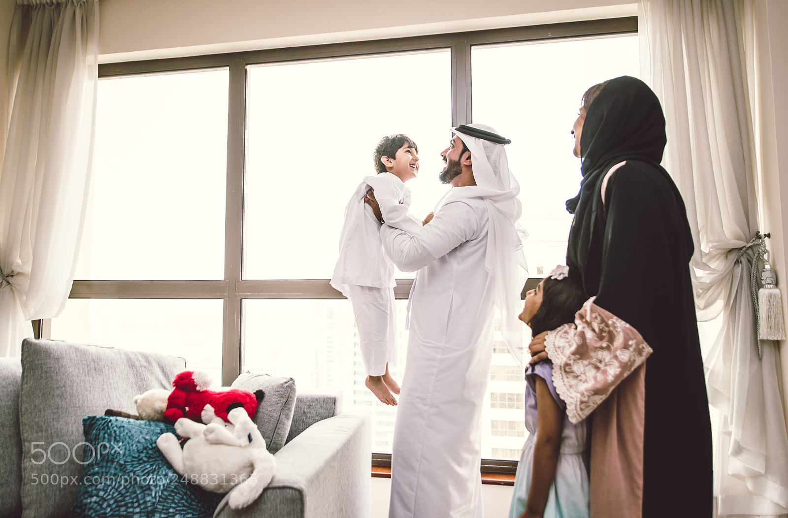 Nikon D610 sample photo. Arabic happy family lifestyle photography