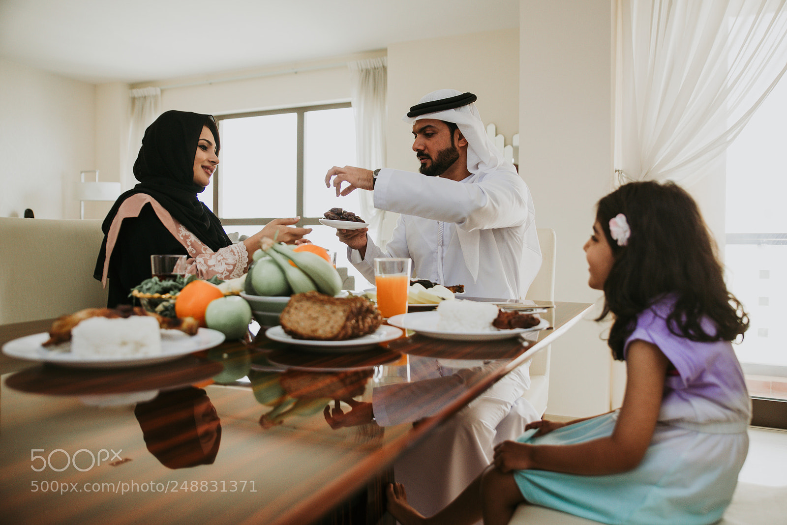 Nikon D610 sample photo. Arabic happy family lifestyle photography