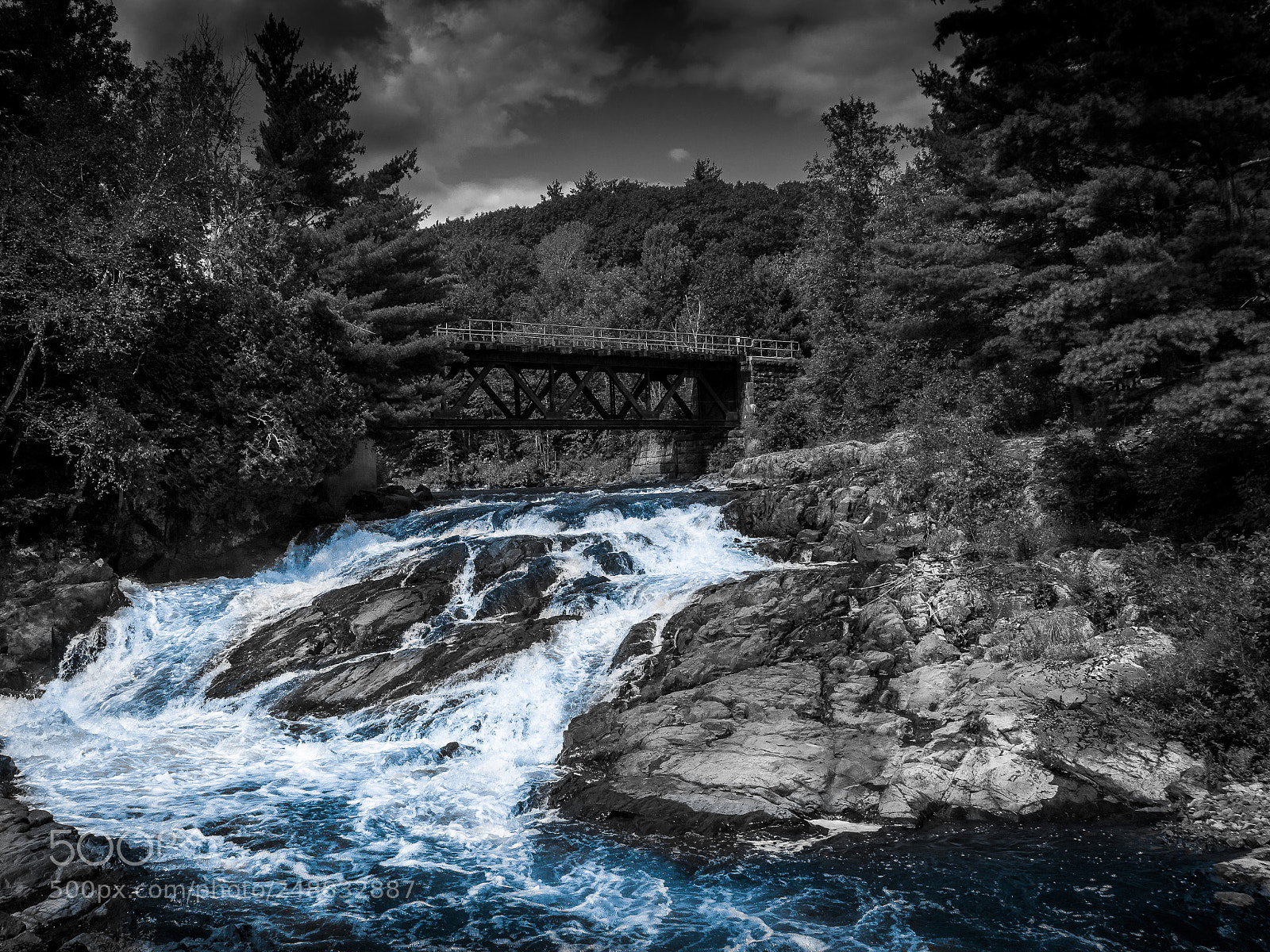 Olympus PEN E-PL5 sample photo. Waterfall in summer photography