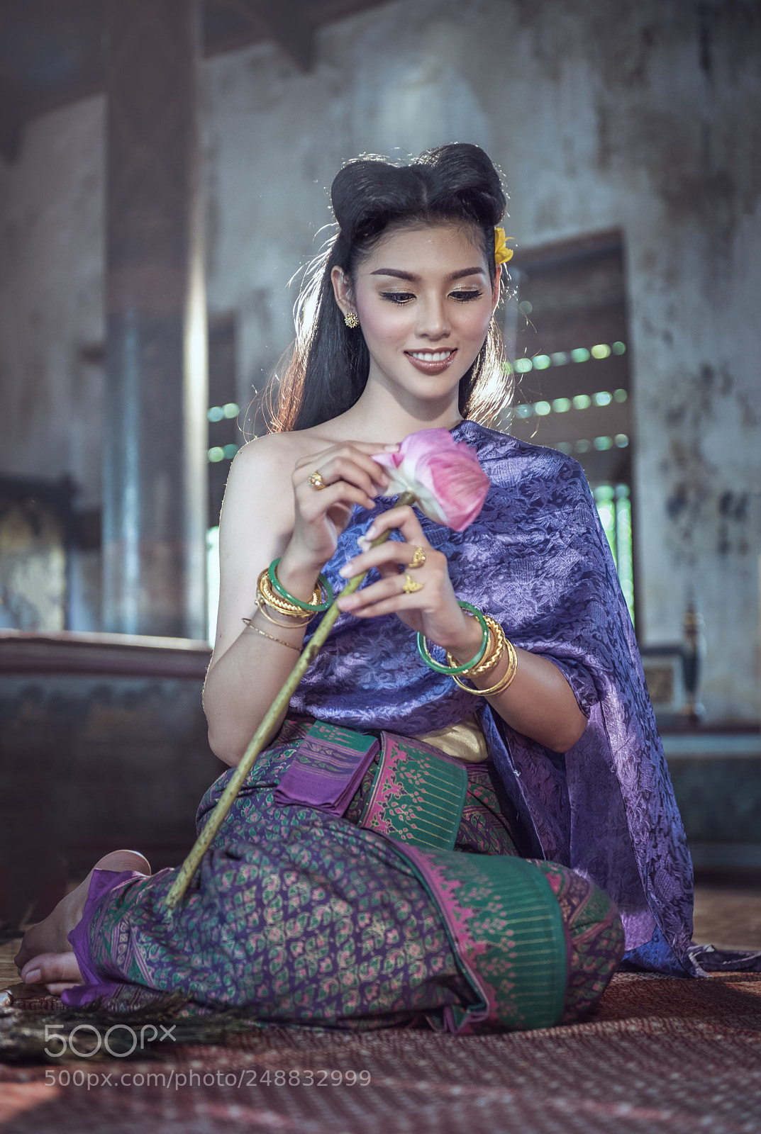 Nikon D810 sample photo. Asian woman wearing thai photography