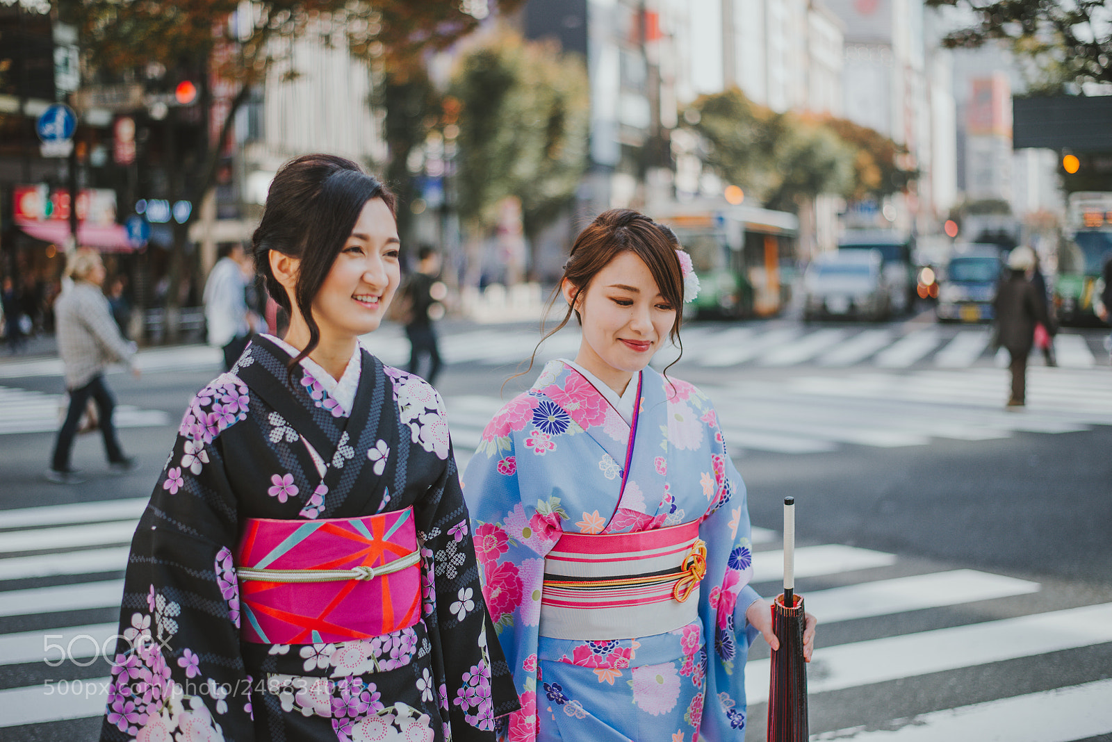 Nikon D610 sample photo. Two japanese girls wearing photography
