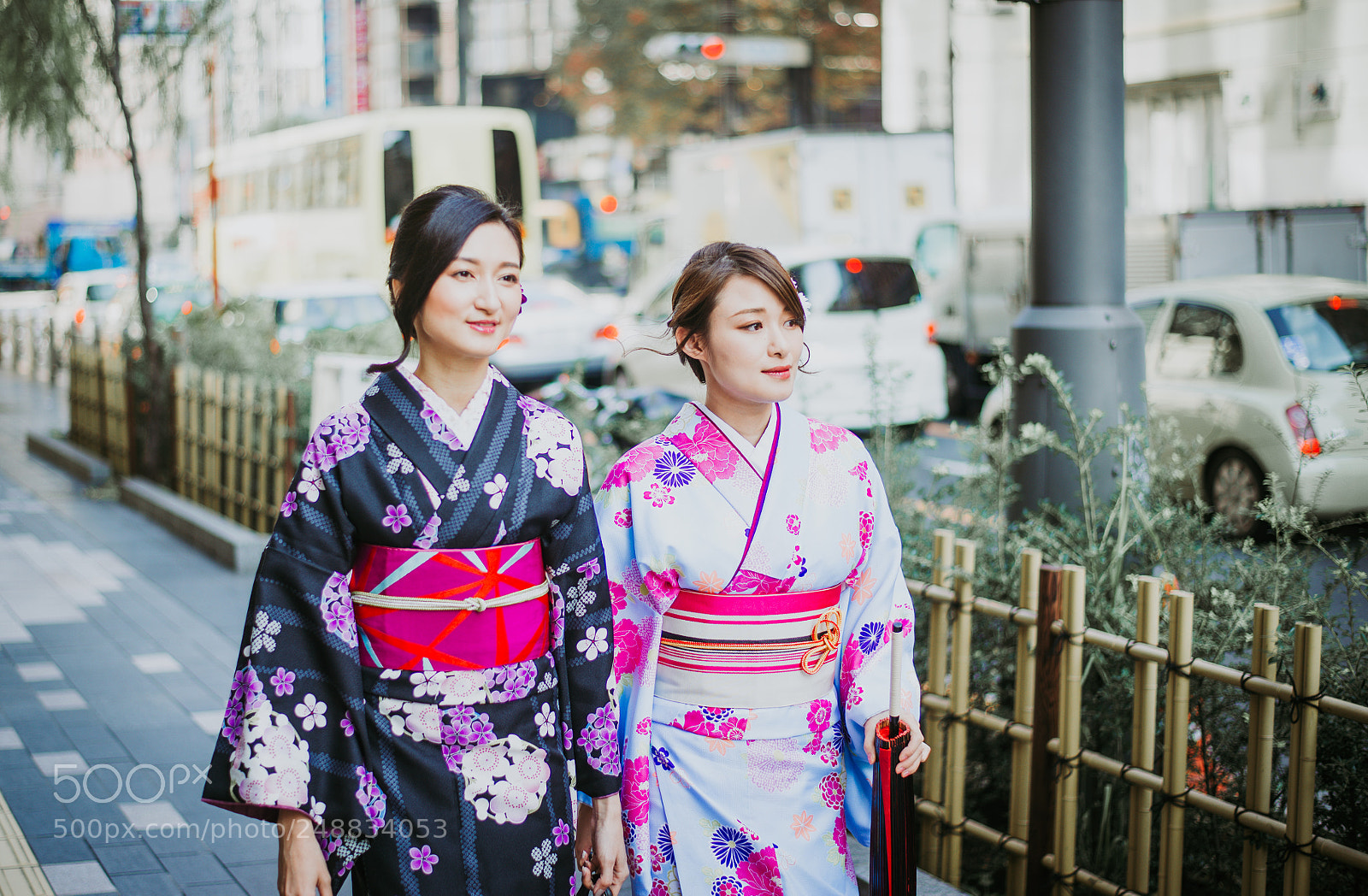 Nikon D610 sample photo. Two japanese girls wearing photography