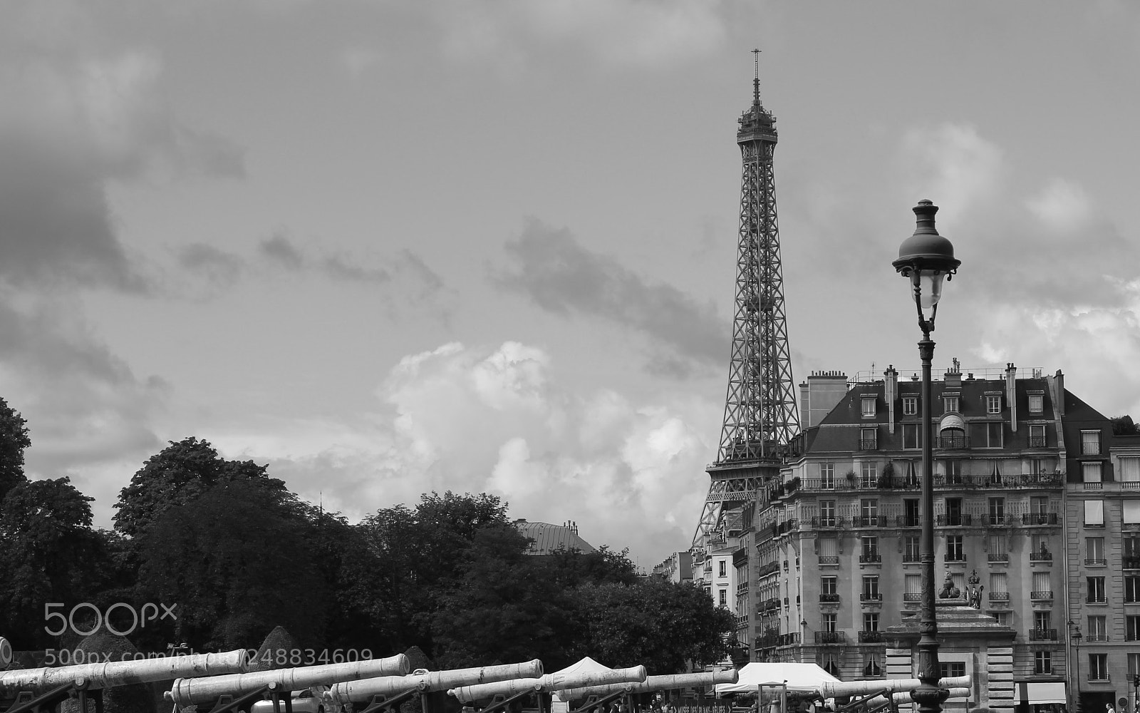 Canon EOS 1100D (EOS Rebel T3 / EOS Kiss X50) sample photo. Eiffel invalides photography