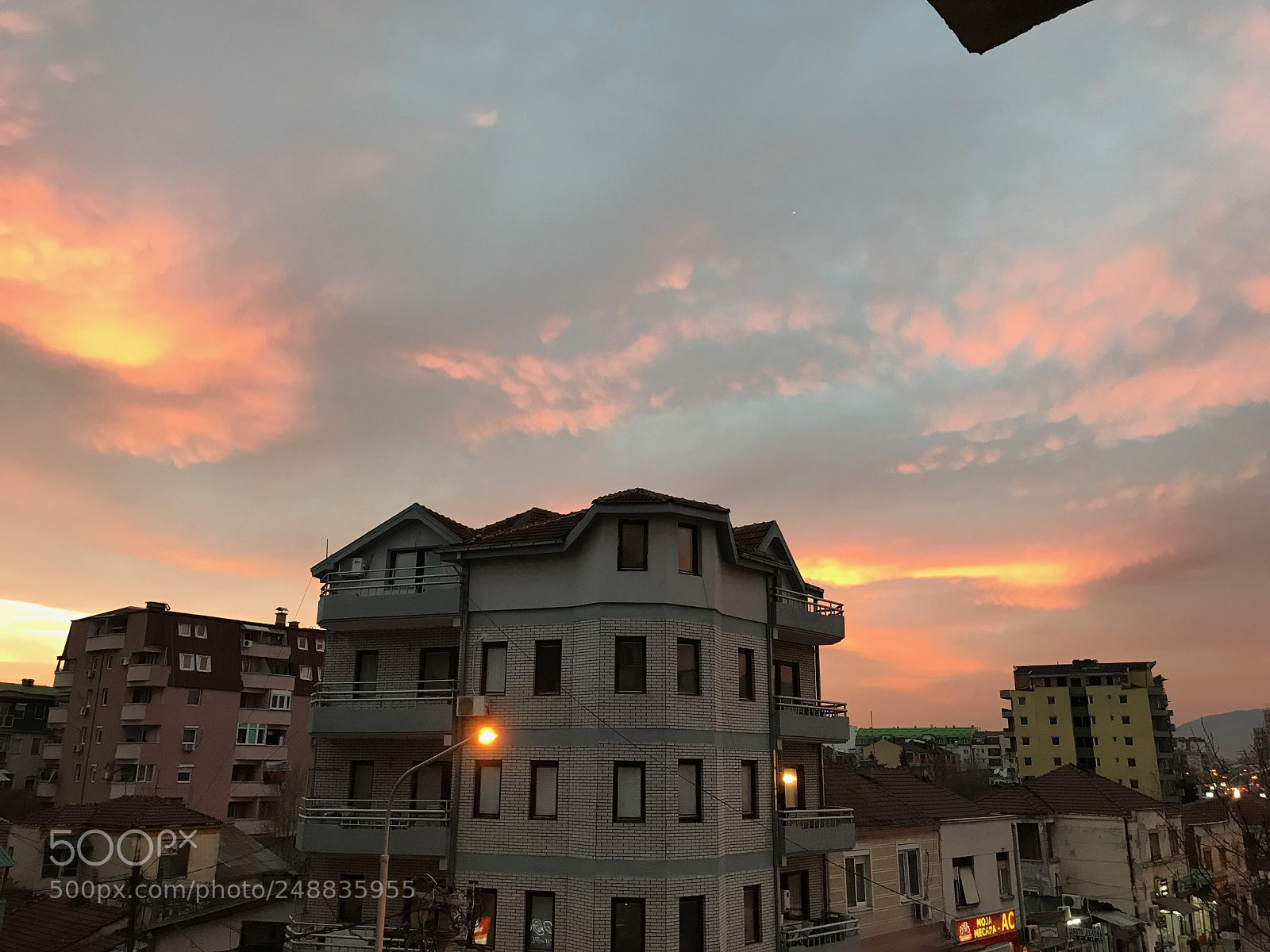 Apple iPhone 7 Plus sample photo. Dusk colors photography