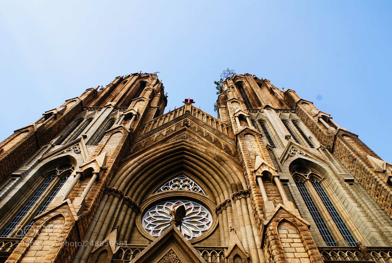 Sony DT 18-70mm F3.5-5.6 sample photo. Church photography