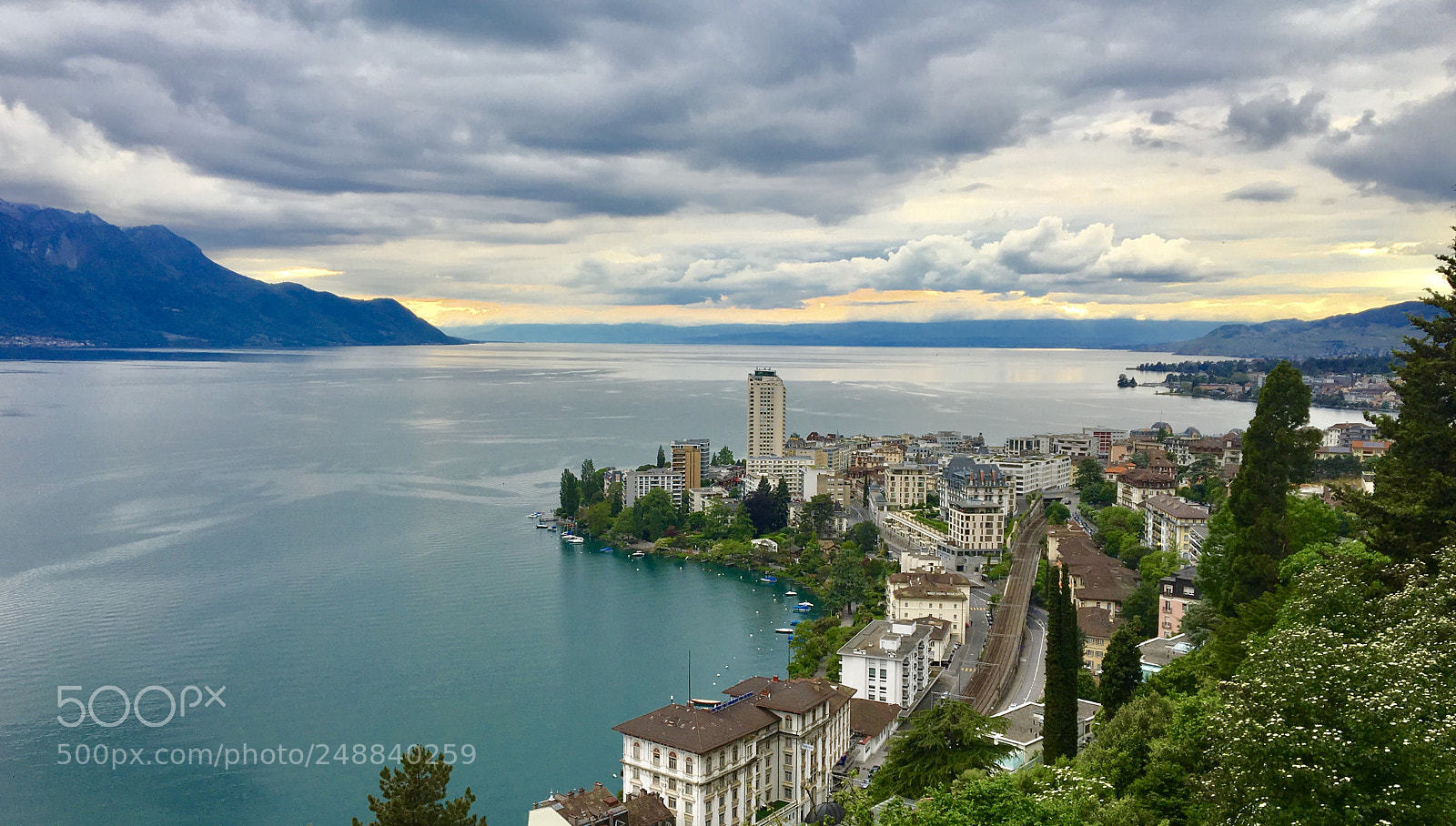 Apple iPhone 6s sample photo. Lake geneva and montreux photography