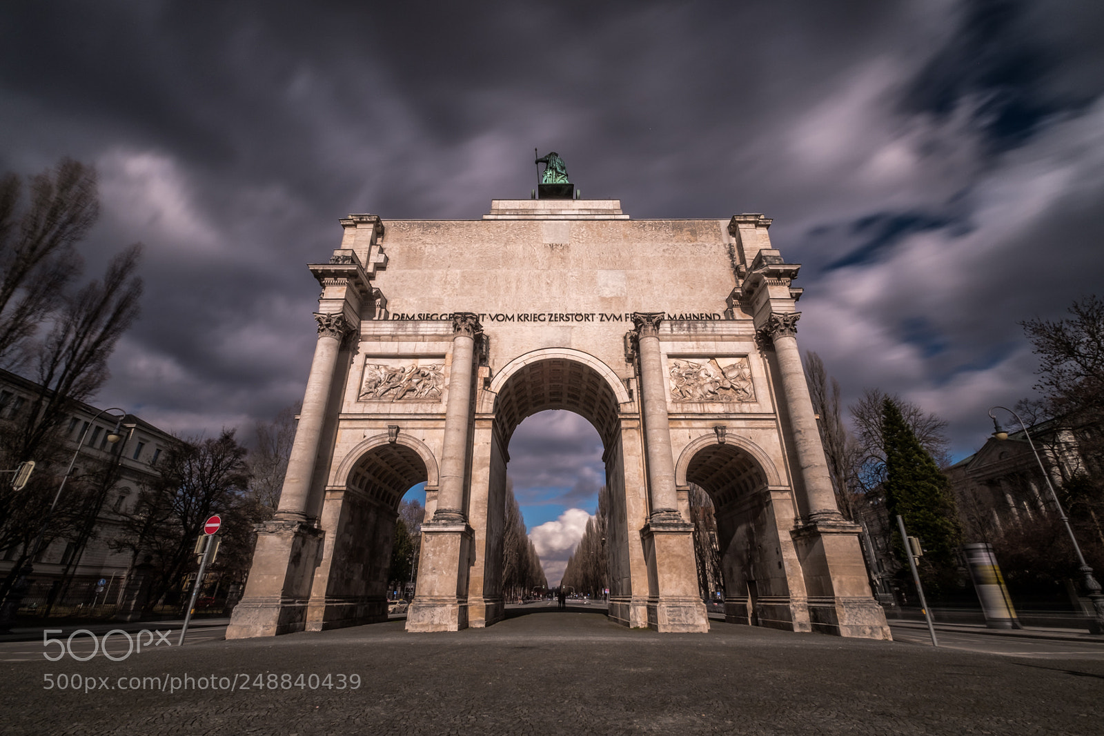 Fujifilm X-T2 sample photo. Munich victorygate...... photography