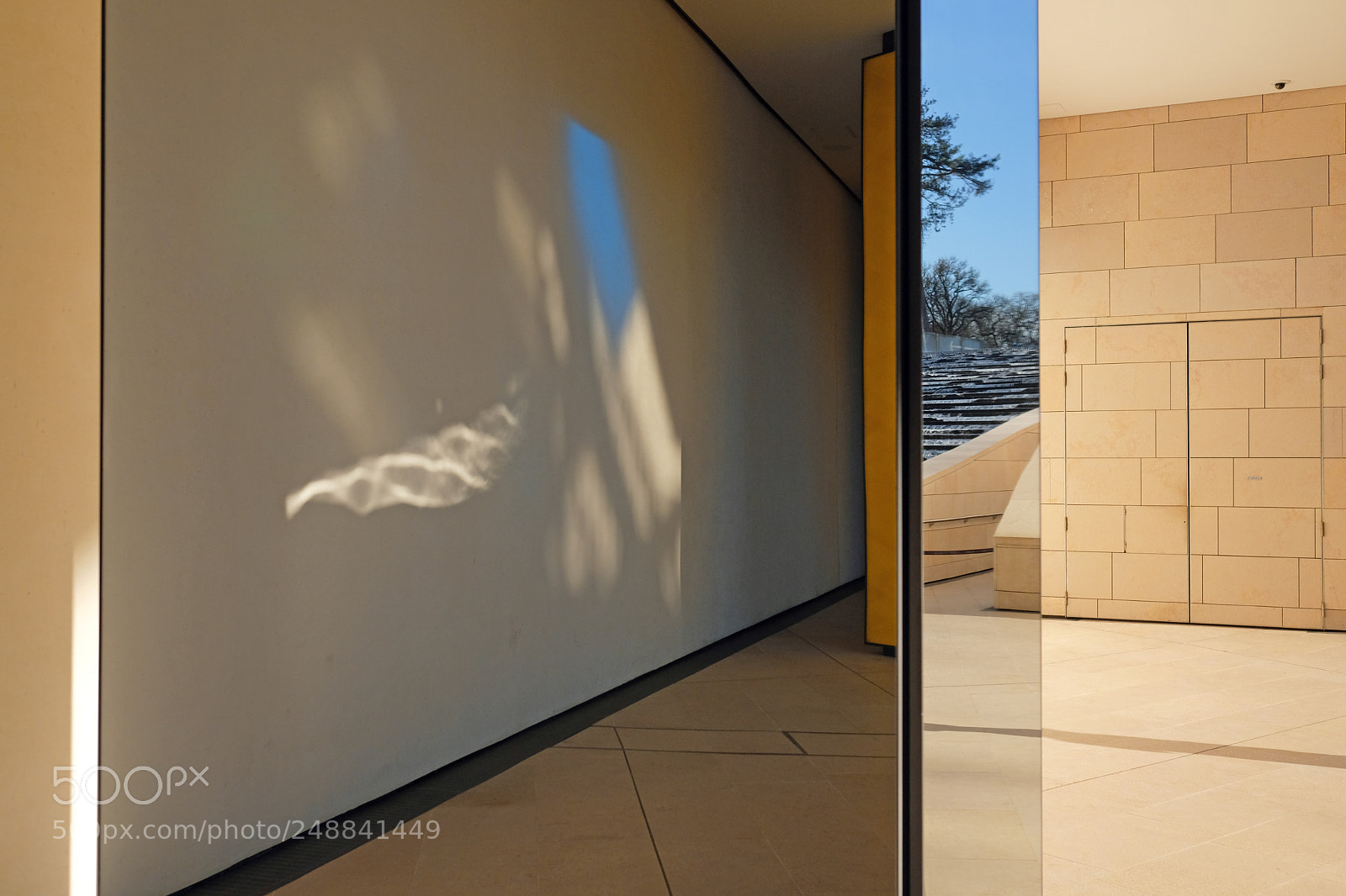 Fujifilm X-T2 sample photo. Fondation vuitton, paris. photography