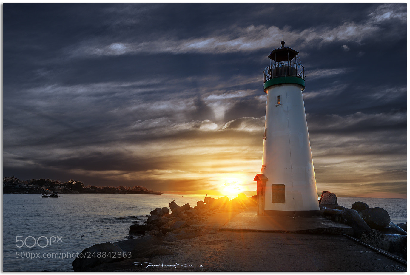 Nikon D4 sample photo. Walton lighthouse, sunrise photography