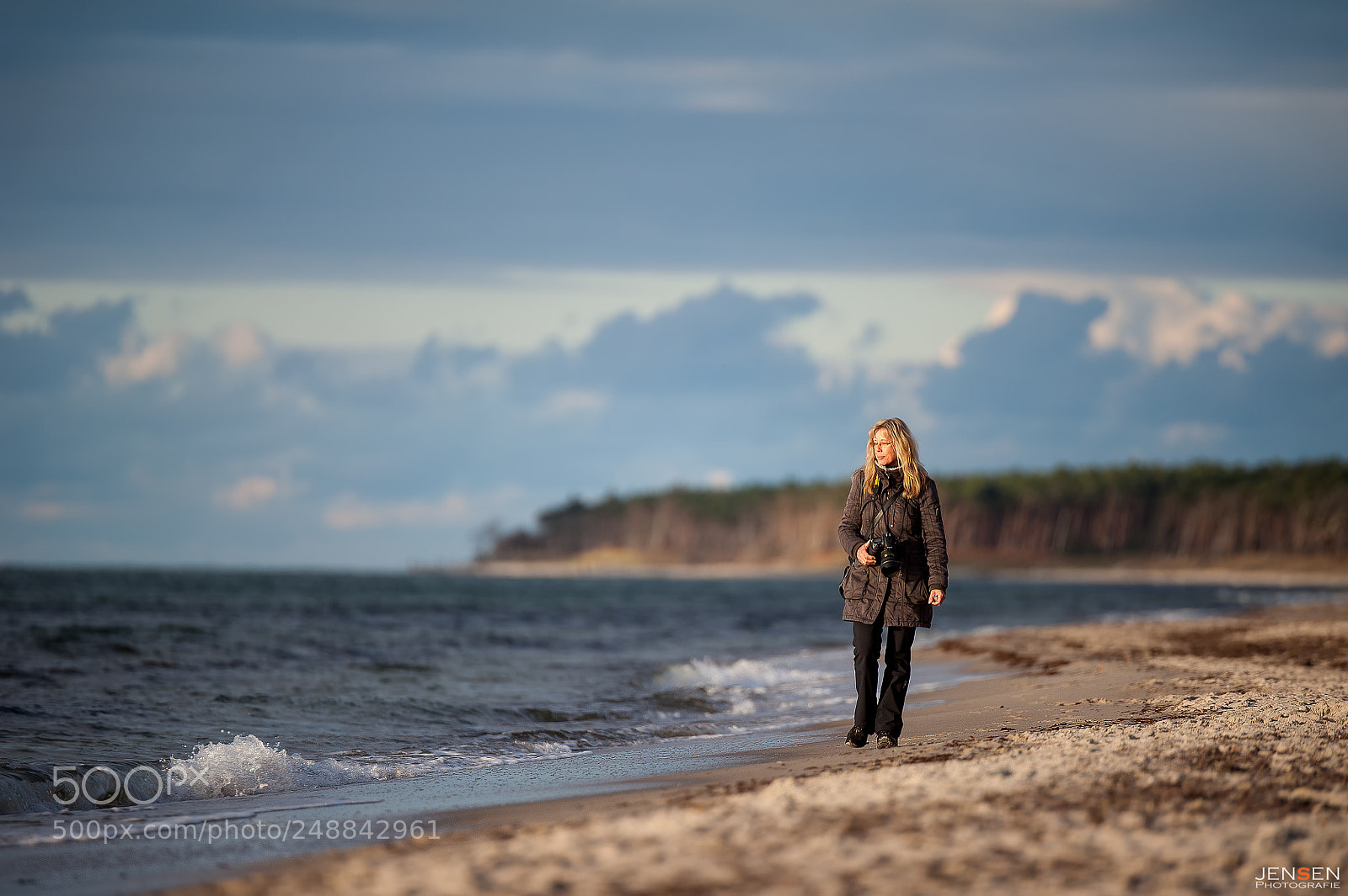 Nikon D700 sample photo. Walking at the beach photography