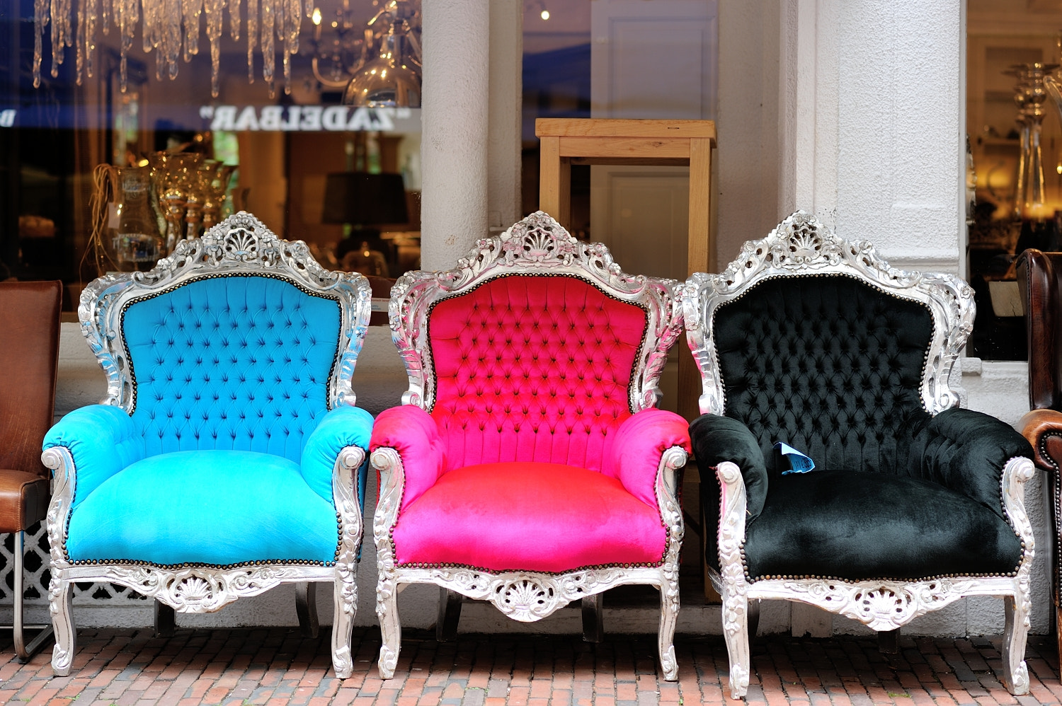 Nikon AF-S Nikkor 85mm F1.8G sample photo. Chairs photography