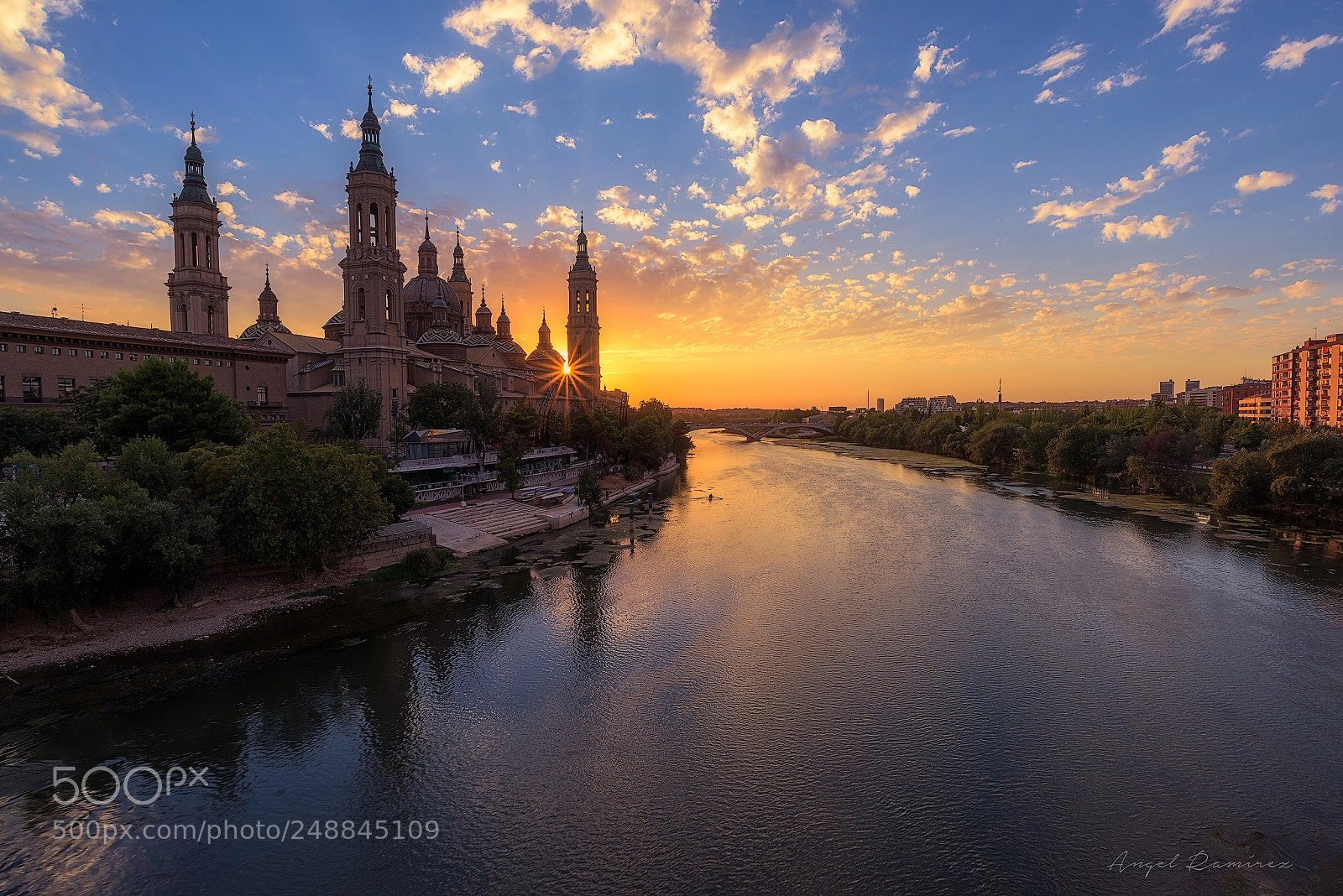Nikon D810 sample photo. El pilar de zaragoza 2 photography