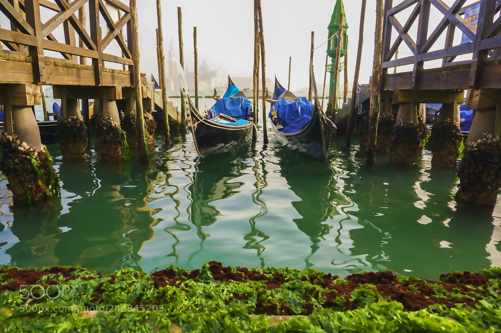 Sony a6000 sample photo. Gondola painting photography