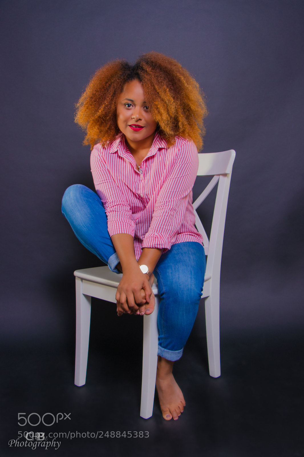 Canon EOS 80D sample photo. Relaxing on chair photography