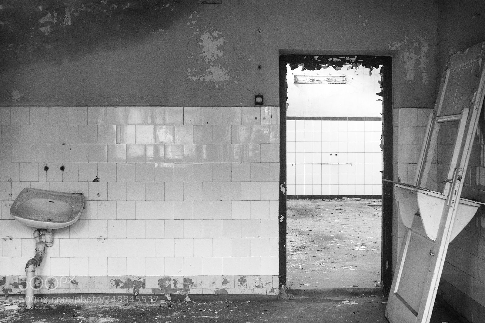 Fujifilm X-T10 sample photo. Abandoned places photography