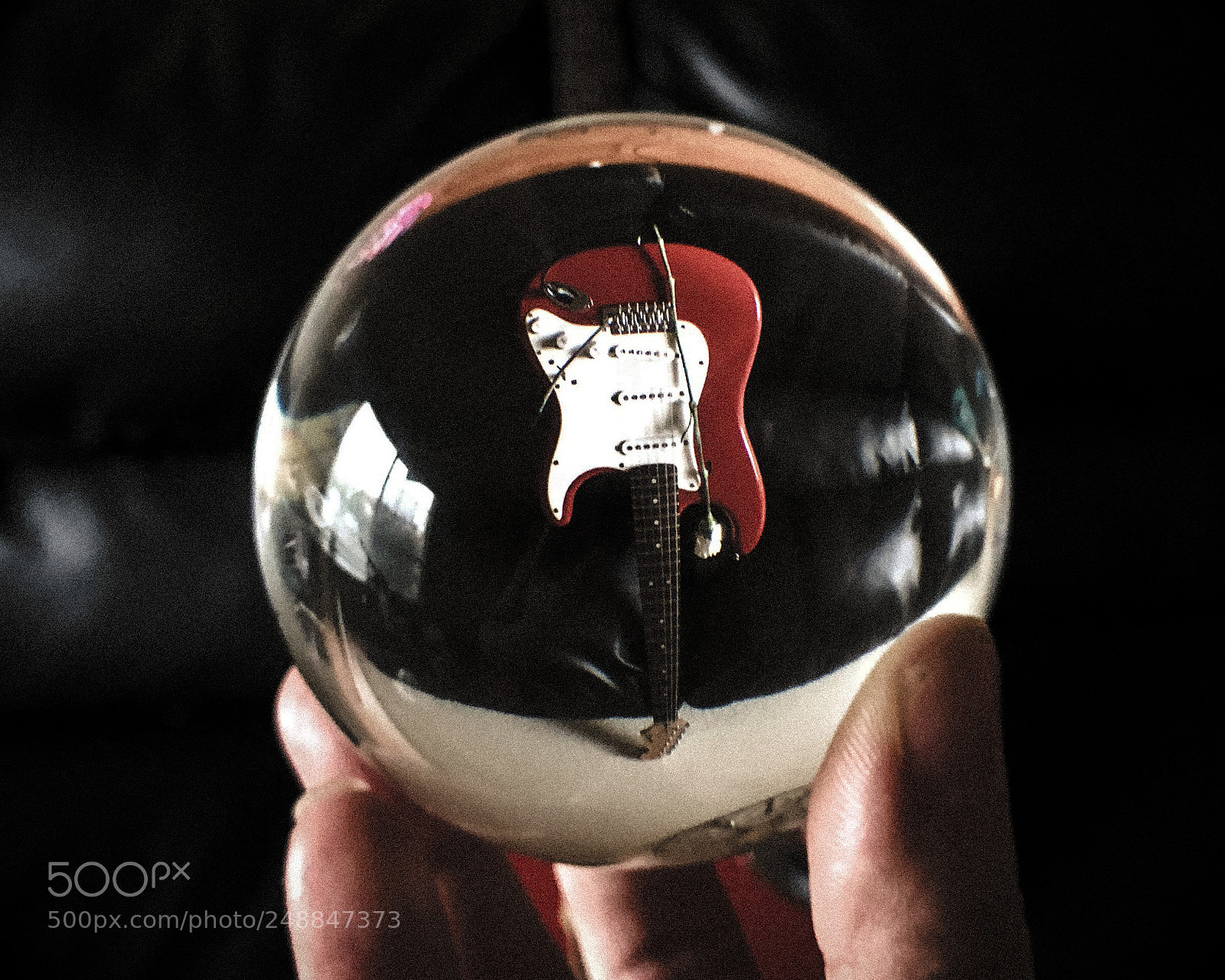 Apple iPhone 8 Plus sample photo. My guitar photography