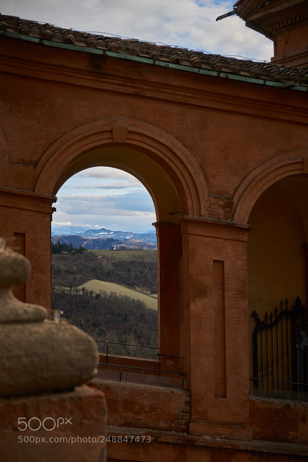Sony a6000 sample photo. Window on the hills photography