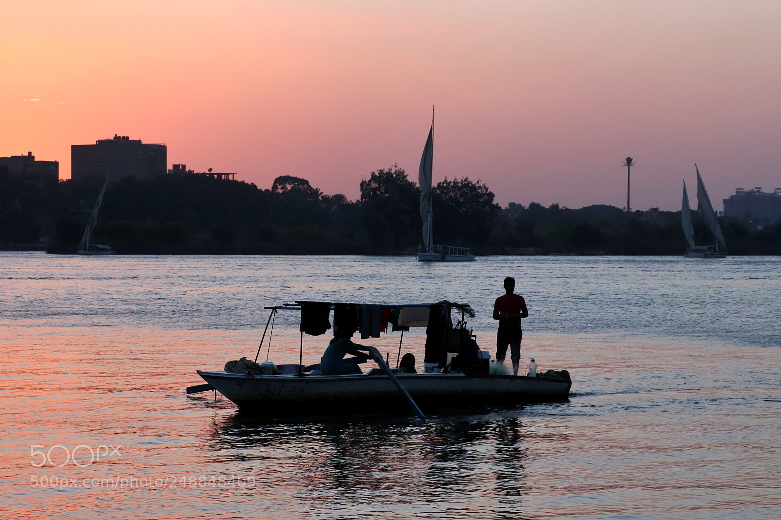 Canon EOS 77D (EOS 9000D / EOS 770D) sample photo. Catch fish boat photography