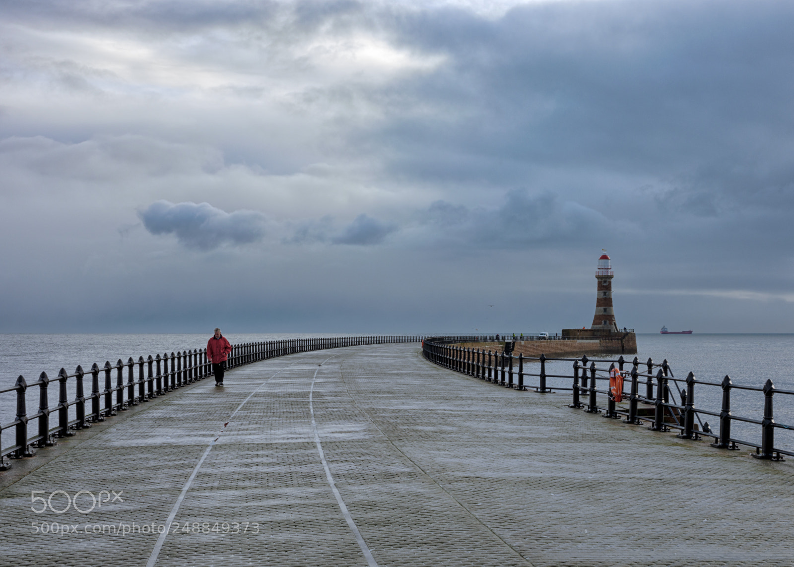 Fujifilm GFX 50S sample photo. Walking on the pier photography