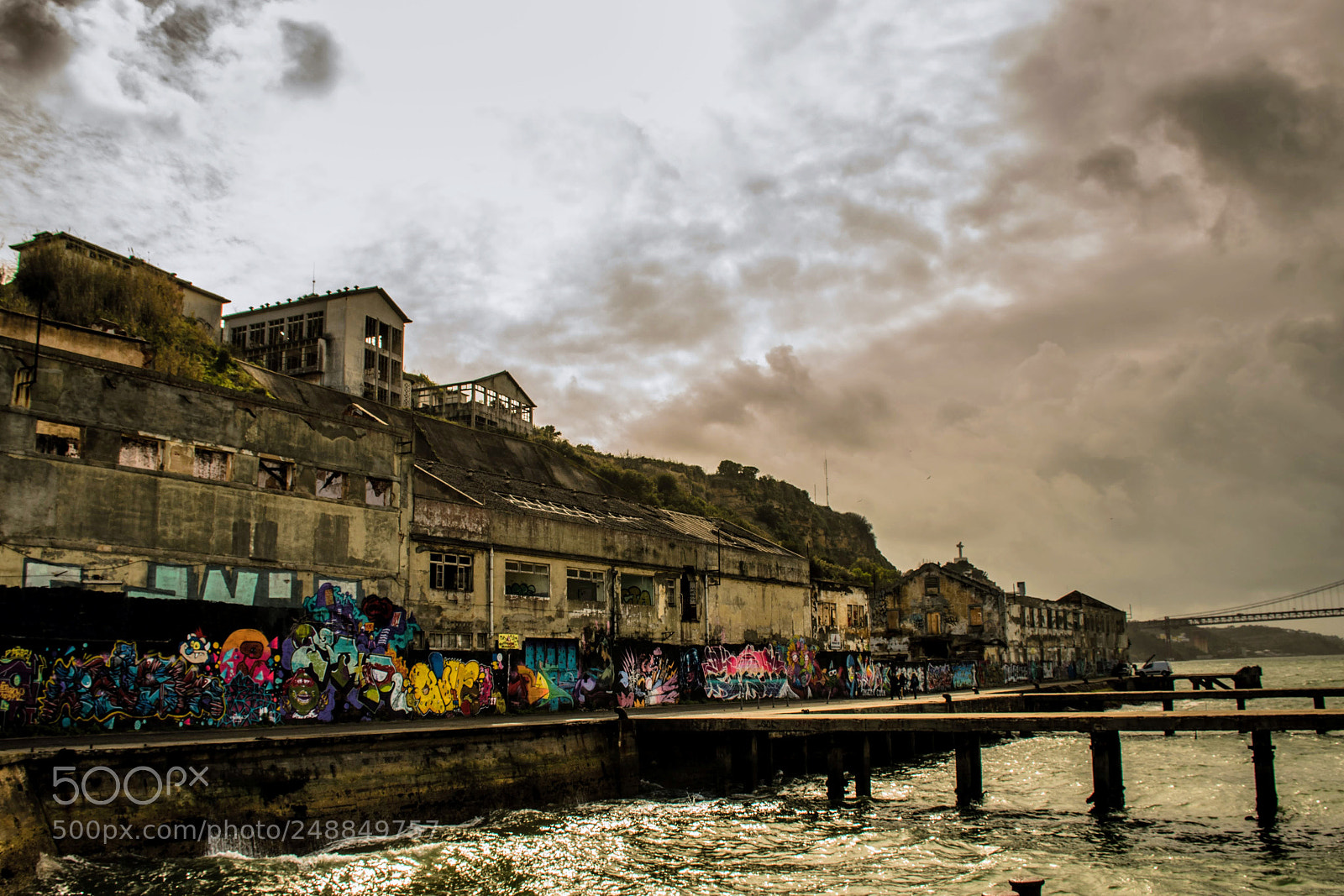 Nikon D5600 sample photo. Cacilhas abandoned photography